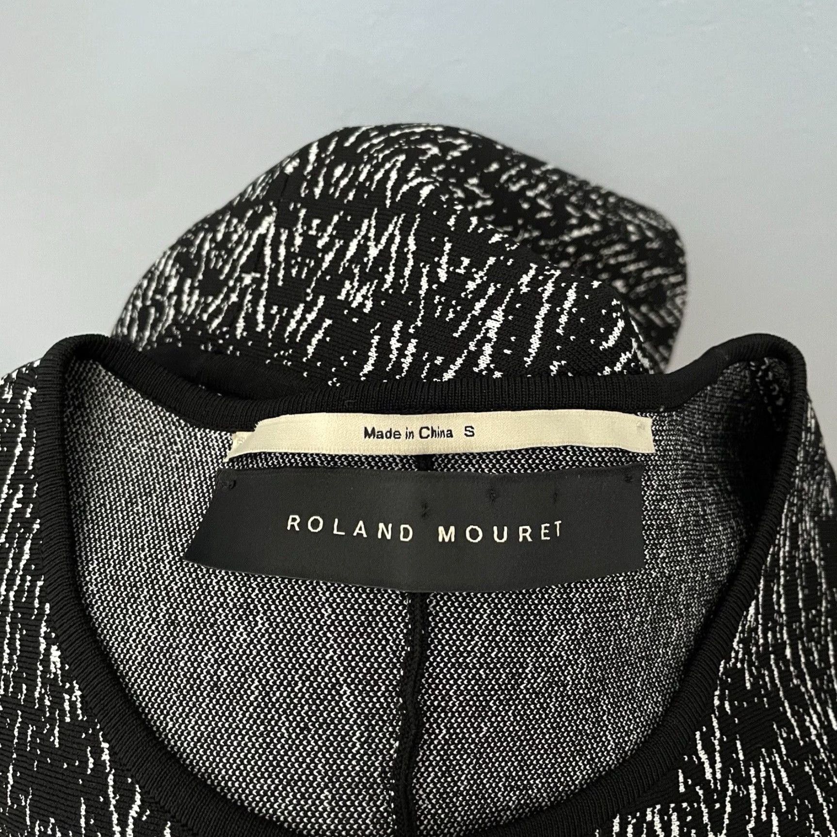 Roland Mouret Roland Mouret Blouse Sleeveless Knit Peplum Top Black White S Women Size S / US 4 / IT 40 - 6 Thumbnail