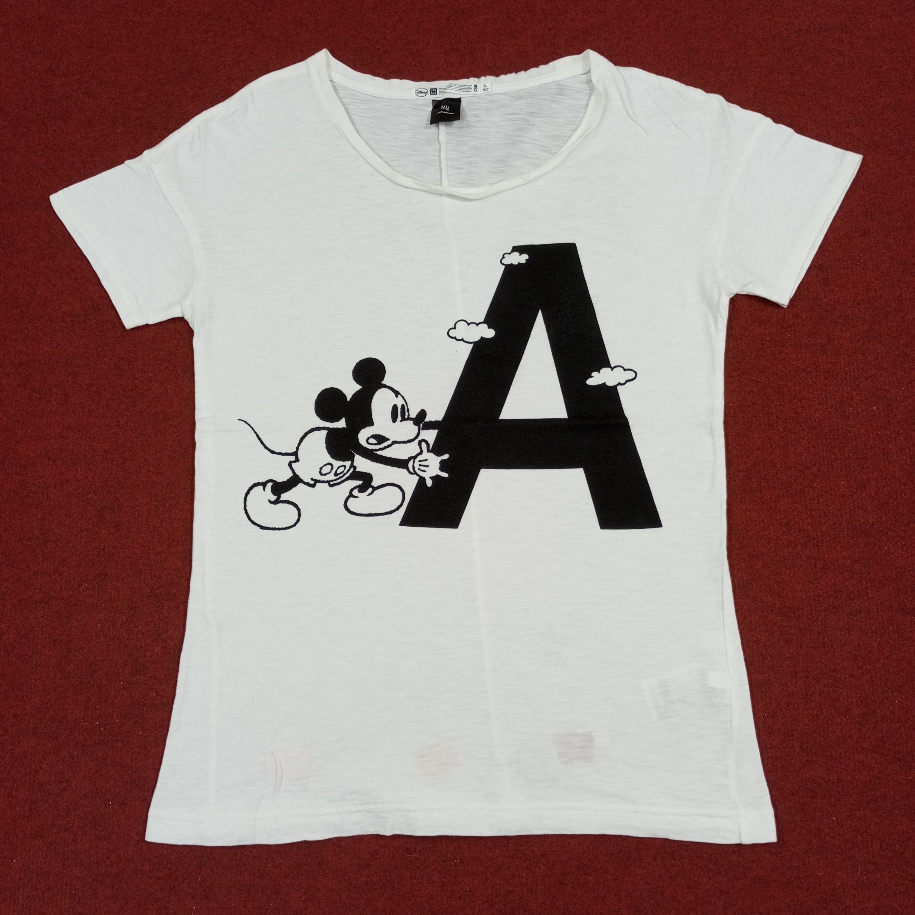 Undercover × Uniqlo Uniqlo Undercover X Mickey Mouse Japanese Brand Tshirt Size M / US 6-8 / IT 42-44 - 1 Thumbnail