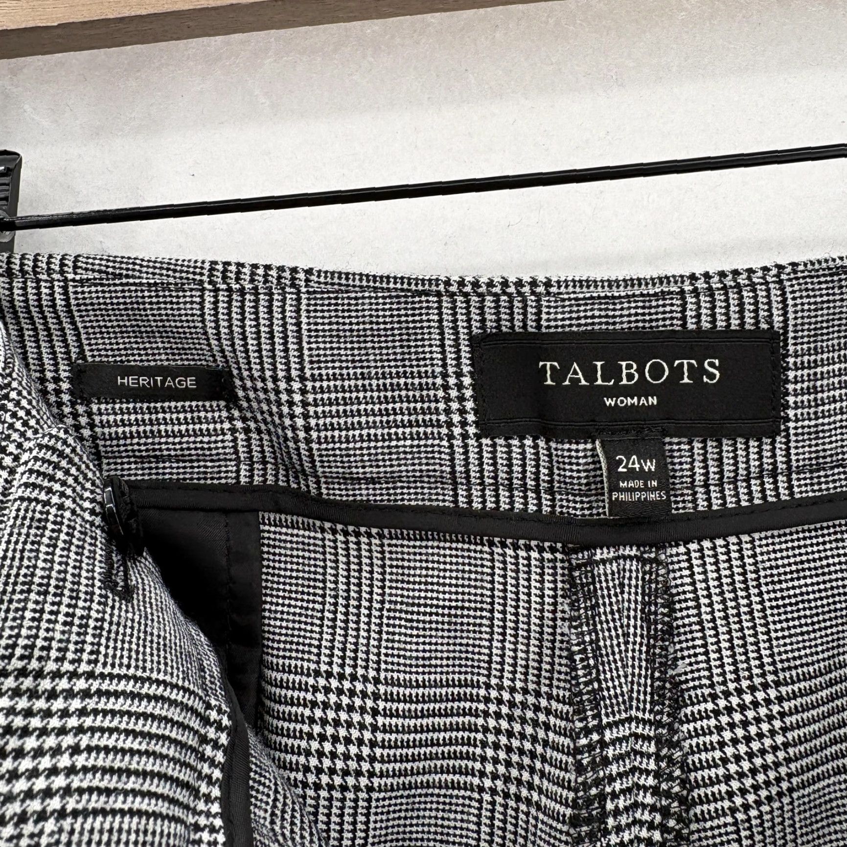 Talbots Talbots Womens Pants Gray Heritage Plaid Wool Blend 24W Dress Trousers Career Workwear Straight Leg Mens Womens? Size 42" / US 20 - 4 Thumbnail