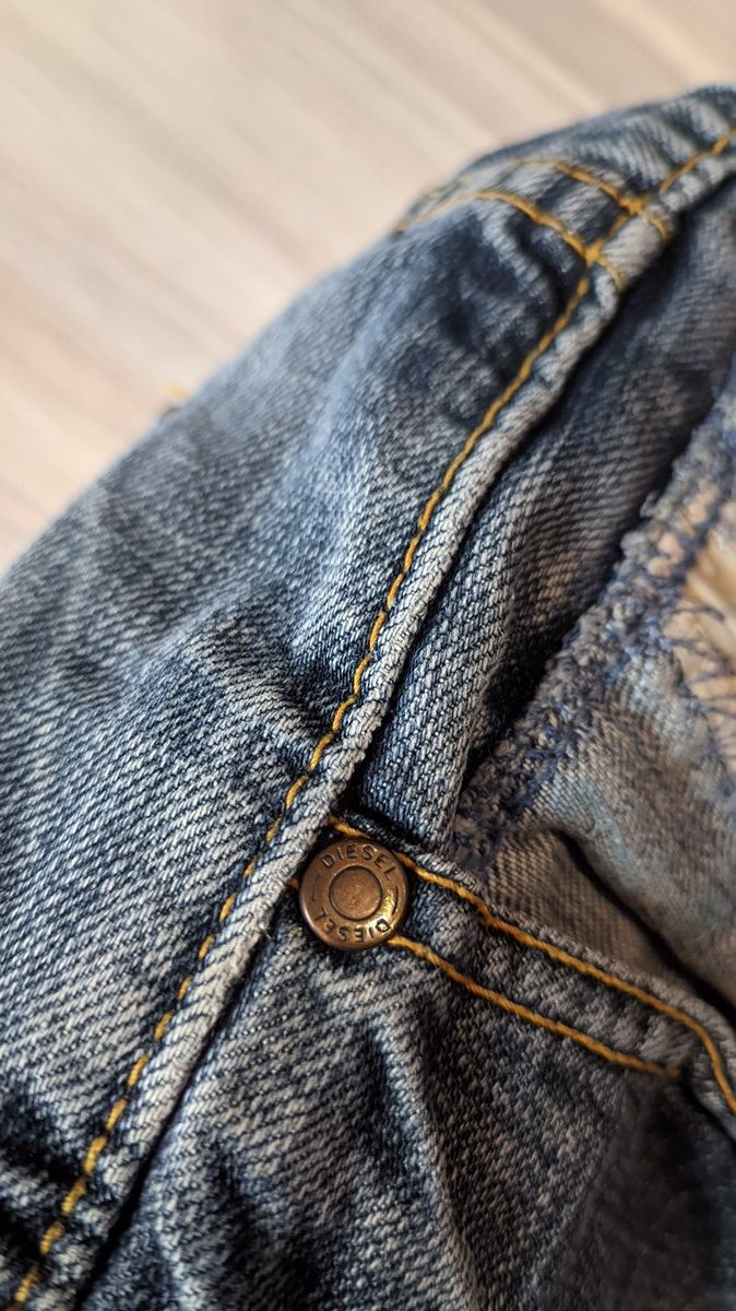 Le Grande Bleu (L.G.B.) Diesel Y2K vintage faded washed denim distressed jeans Size US 32 / EU 48 - 7 Thumbnail