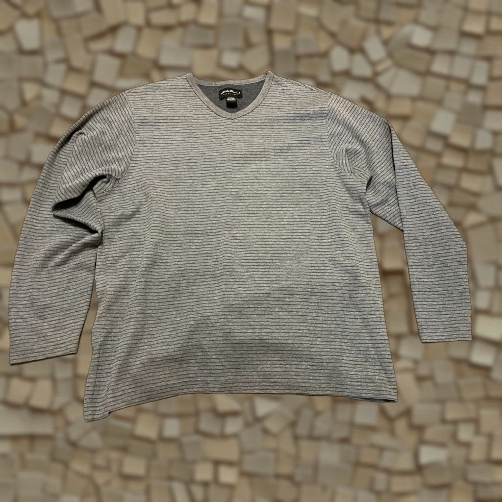 Eddie Bauer Eddie Bauer Women's Size Large Sweater, Gray Long Sleeve Pullover Size L / US 10 / IT 46 - 1 Thumbnail