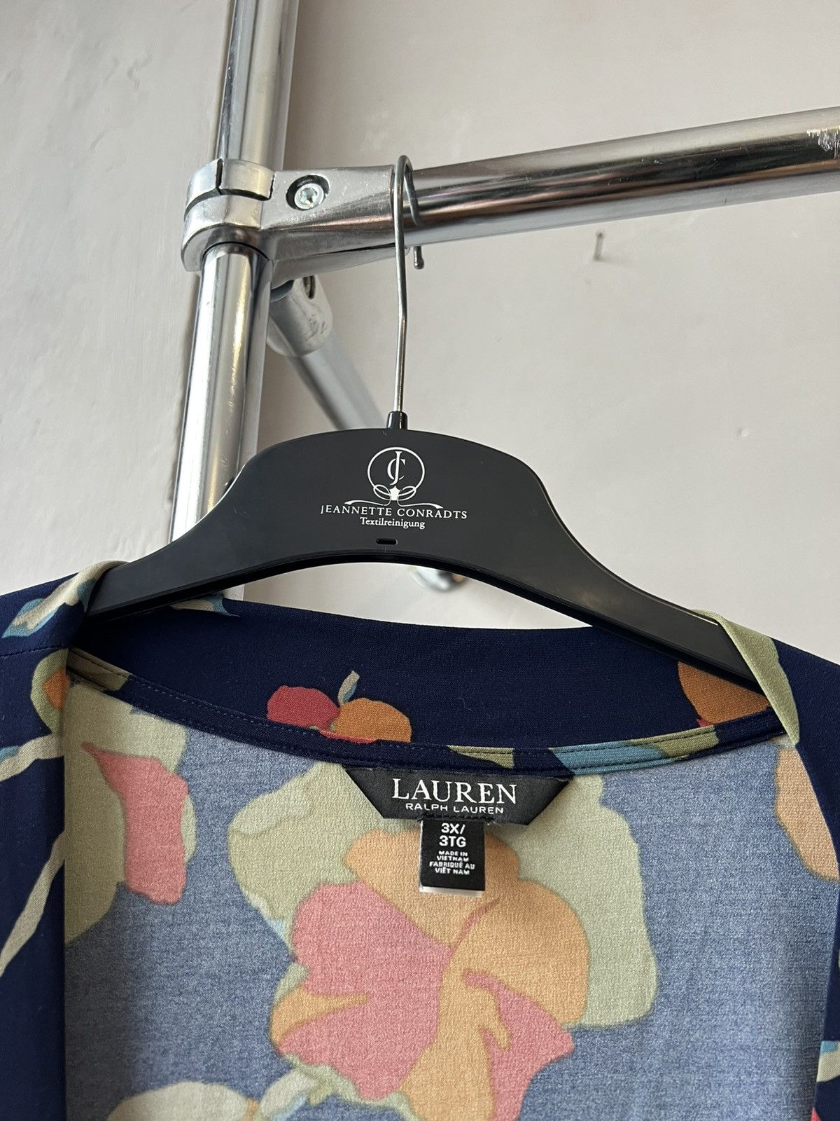 Lauren Ralph Lauren LAUREN RALPH LAUREN BLACK LABEL FLOWERS ART BLOUSE Size 3XL / US 20-22 - 7 Thumbnail
