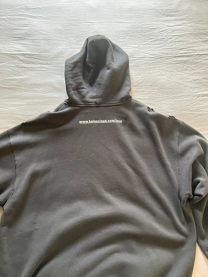 Balenciaga black oversized hoodie with I heart U graphic Size US M / EU 48-50 / 2 - 2 Thumbnail
