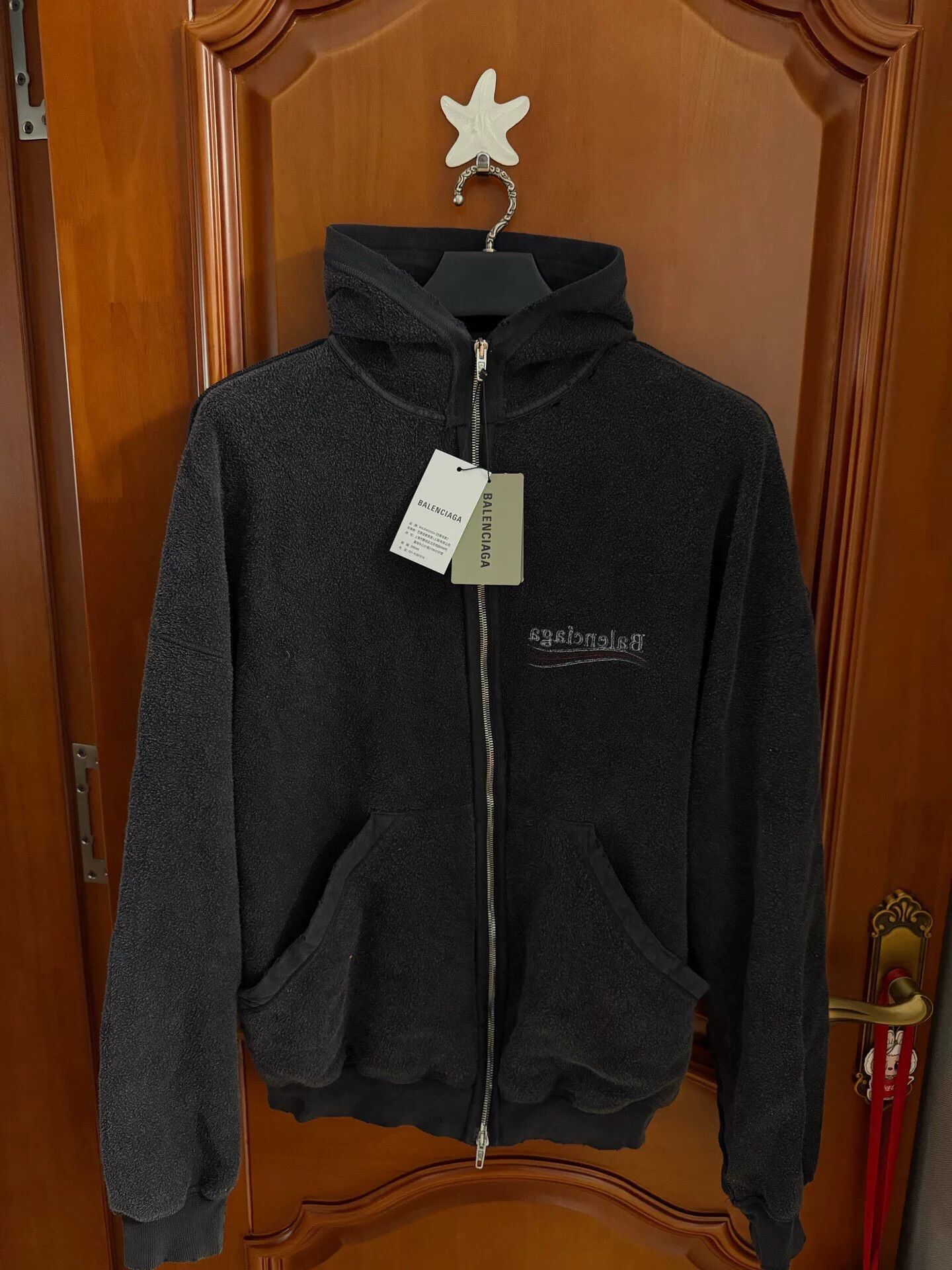 Balenciaga balenciaga wave embroidered hooded sweatshirt Size US XXL / EU 58 / 5 - 1 Thumbnail
