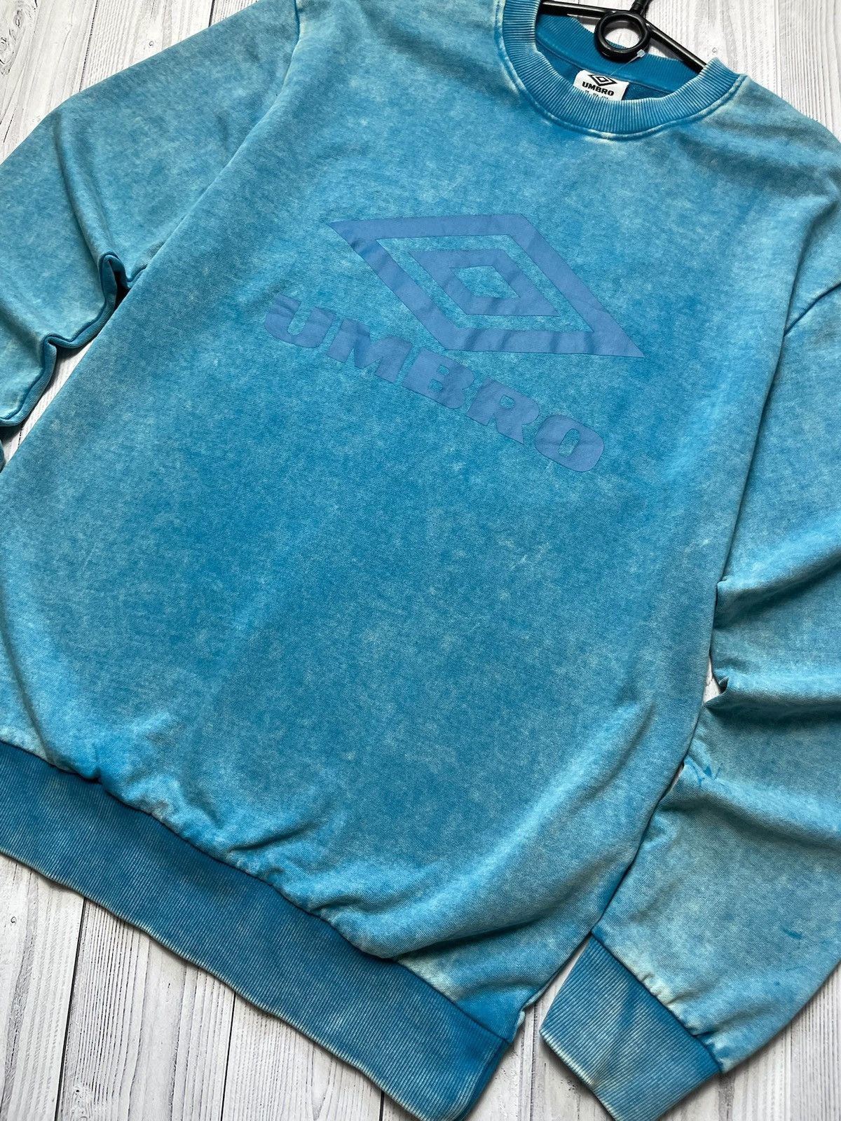 Umbro × Vintage Vintage Umbro sweatshirt size L logo blue washed Size US L / EU 52-54 / 3 - 2 Thumbnail