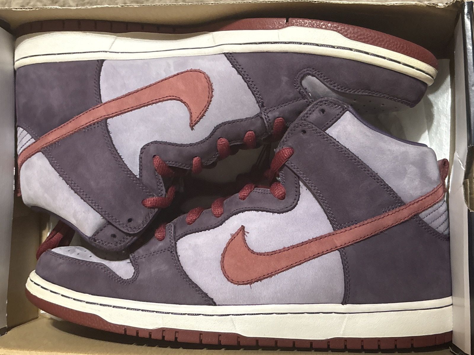 Nike SB Nike SB Dunk High Daybreak Plum Size 12 Excellent Condition Size US 12 / EU 45 - 1 Thumbnail
