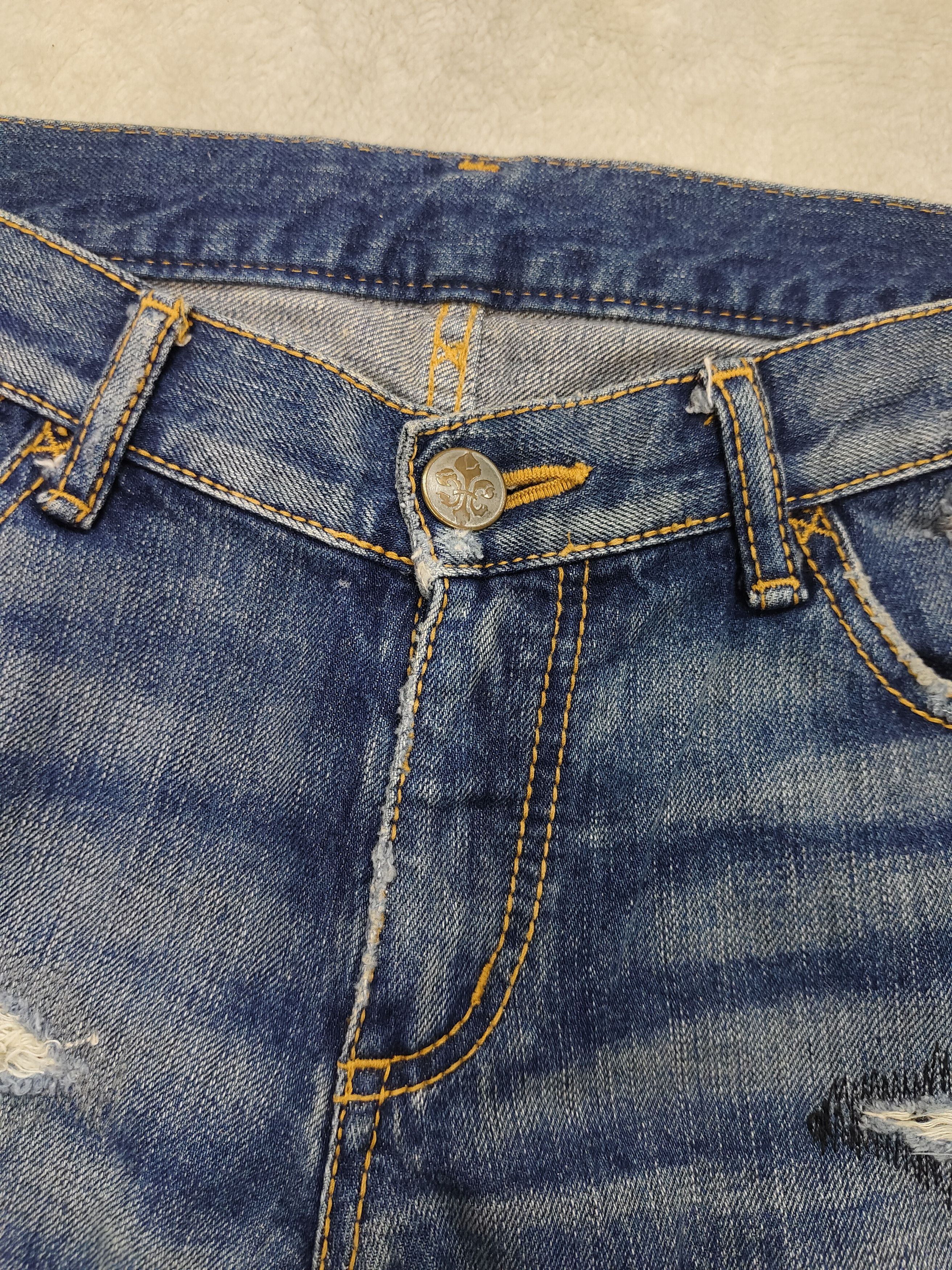 Japanese Brand 🇯🇵 Lilid 05 Japan Stitch Distressed Jeans Size 29" - 3 Thumbnail