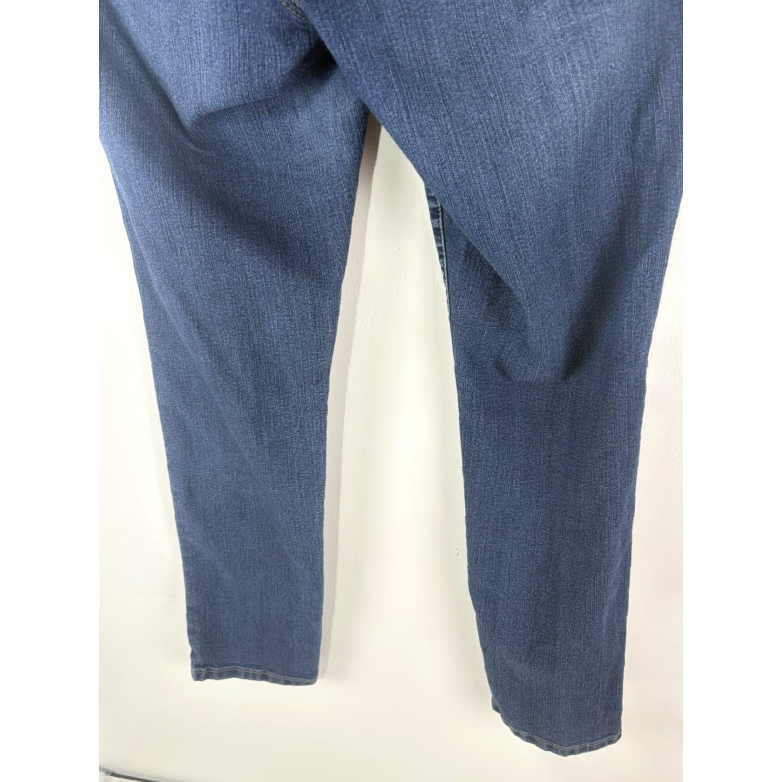 Torrid Torrid Med Wash W-Whiskers Low Rise Skinny Jeans Womens Size 14S Size 36" / US 14 / IT 50 - 7 Thumbnail