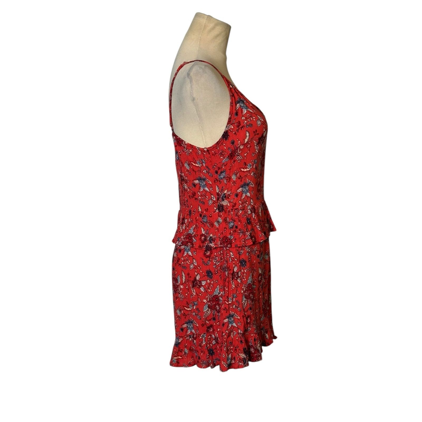 American Eagle Outfitters American Eagle red blue tank romper size 4 Size 27" / US 4 / IT 40 - 14 Thumbnail