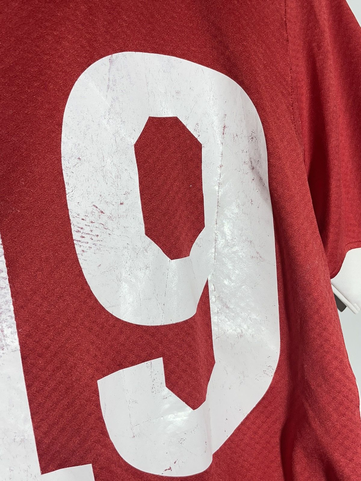 Puma #19 Behrami Switzerland Puma 2010 Home Football Shirt Size US S / EU 44-46 / 1 - 12 Thumbnail