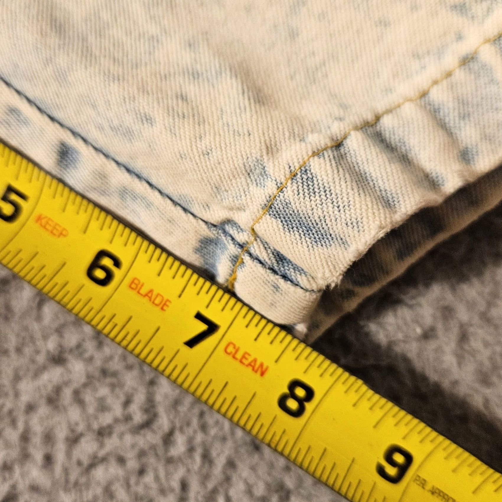 Quiksilver VINTAGE Quiksilver Shorts 30 USA Made Light Acid Wash Jorts Blue Denim Size US 30 / EU 46 - 7 Thumbnail