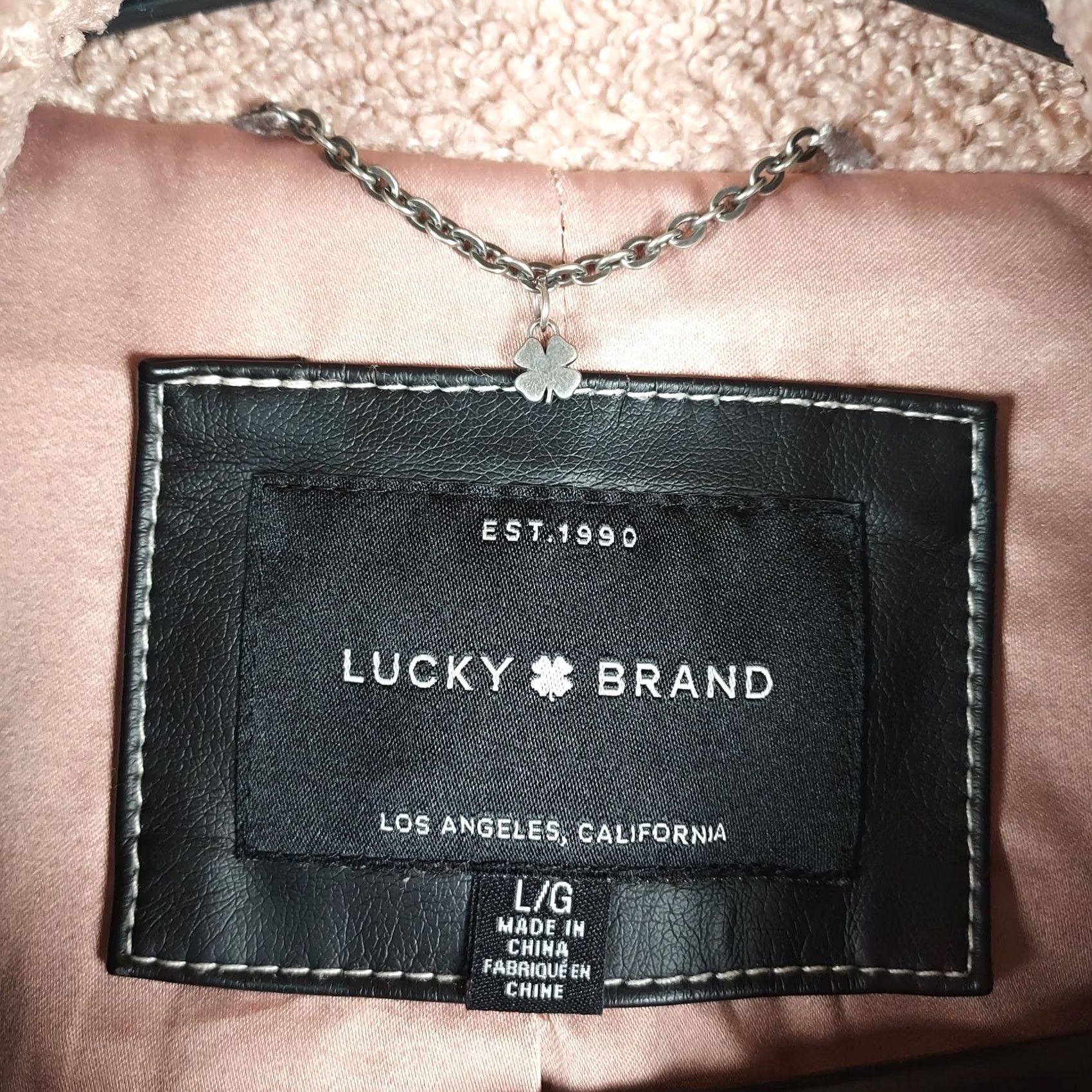 Lucky Brand VINTAGE? No. Lucky Brand Coat Pink Teddy Long Sleeve Solid Polyester L Womens Regular Jacket - but must use only original words and structure. Size L / US 10 / IT 46 - 4 Thumbnail