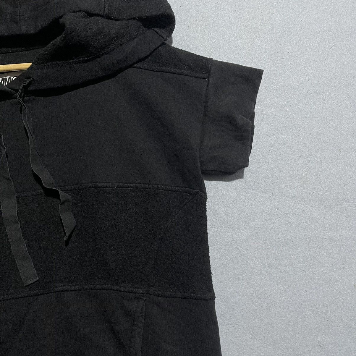 Maison Margiela MM6 Maison Margiela Black Sleeveless Hoodie Tunic – Size S Size S / US 4 / IT 40 - 2 Thumbnail