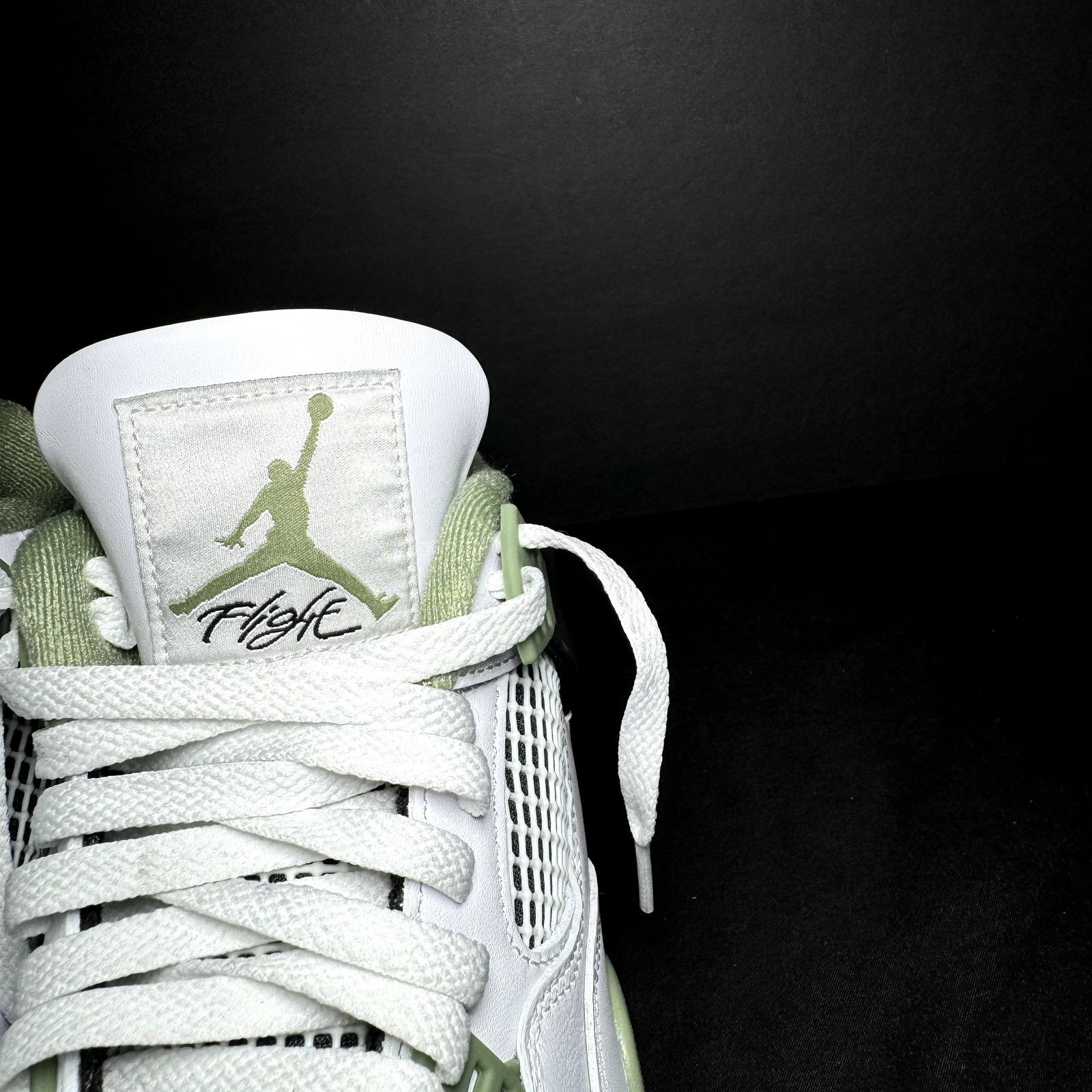 Jordan Brand × Nike Size 10 - Wmns Air Jordan 4 Retro Seafoam Women's Shoes Size US 10 / IT 40 - 5 Thumbnail