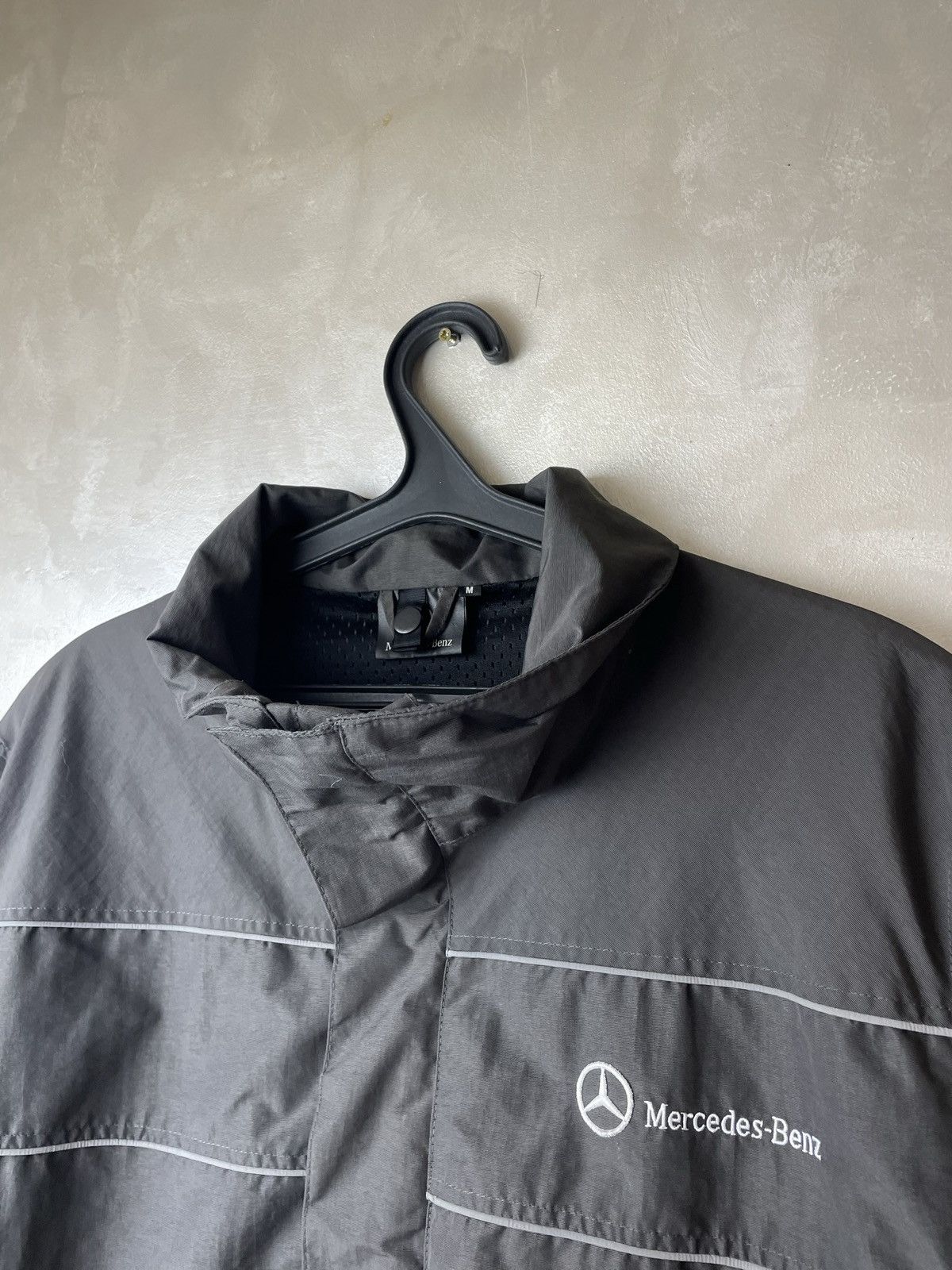 Mercedes-Benz VTG Mercedes-Benz AMG Petronas Team Racing Jacket Men M Size US M / EU 48-50 / 2 - 5 Thumbnail