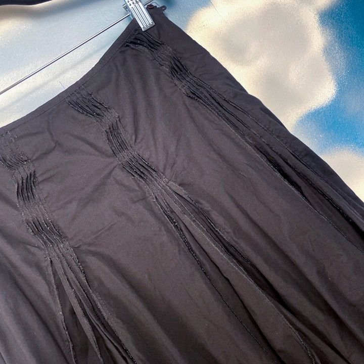 Tara Jarmon Black cotton pintuck pleated midi skirt Size 28" / US 6 / IT 42 - 2 Thumbnail
