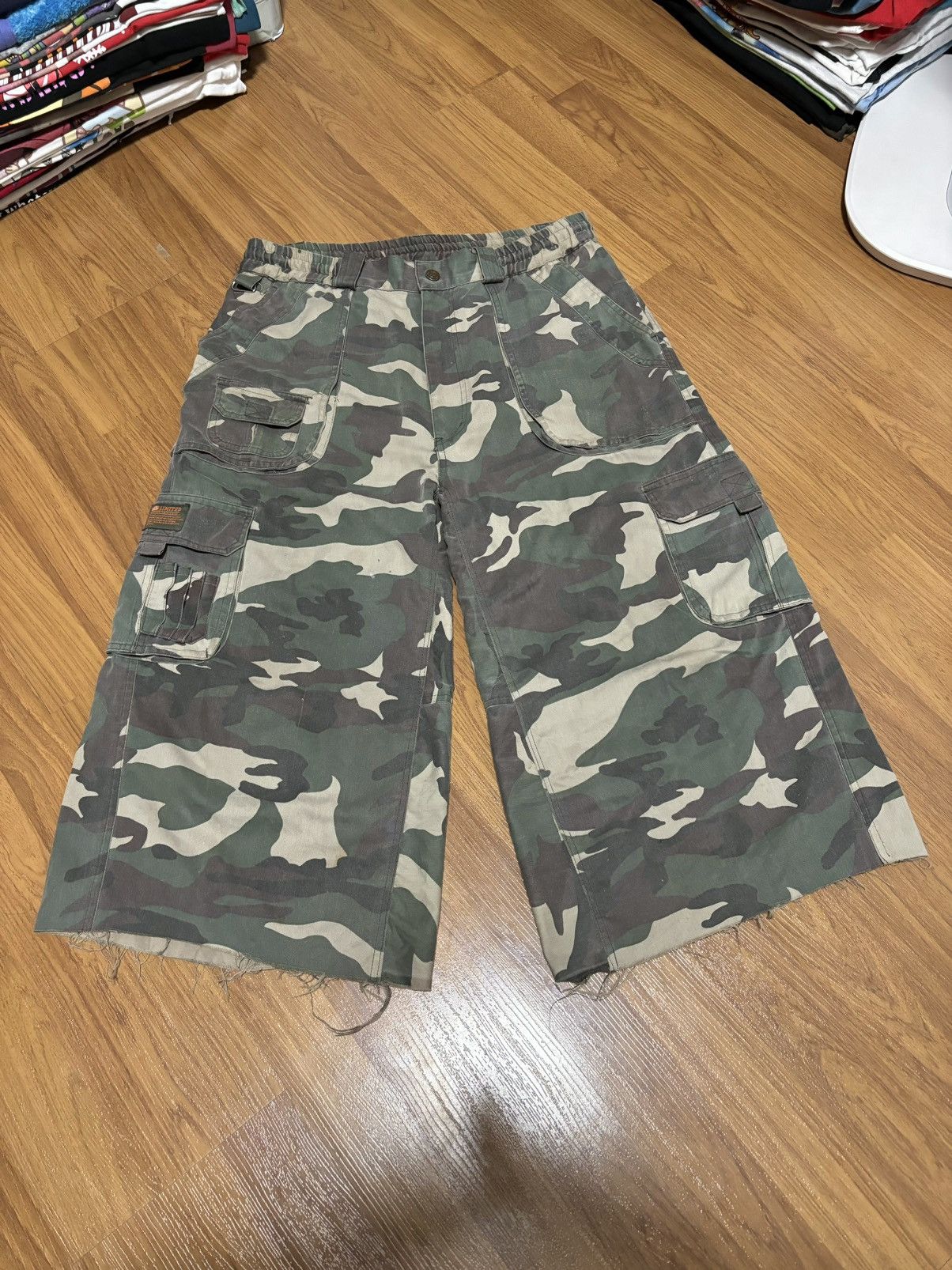 Vintage Faded Military Camo Cargo Shorts Size US 33 - 3 Thumbnail