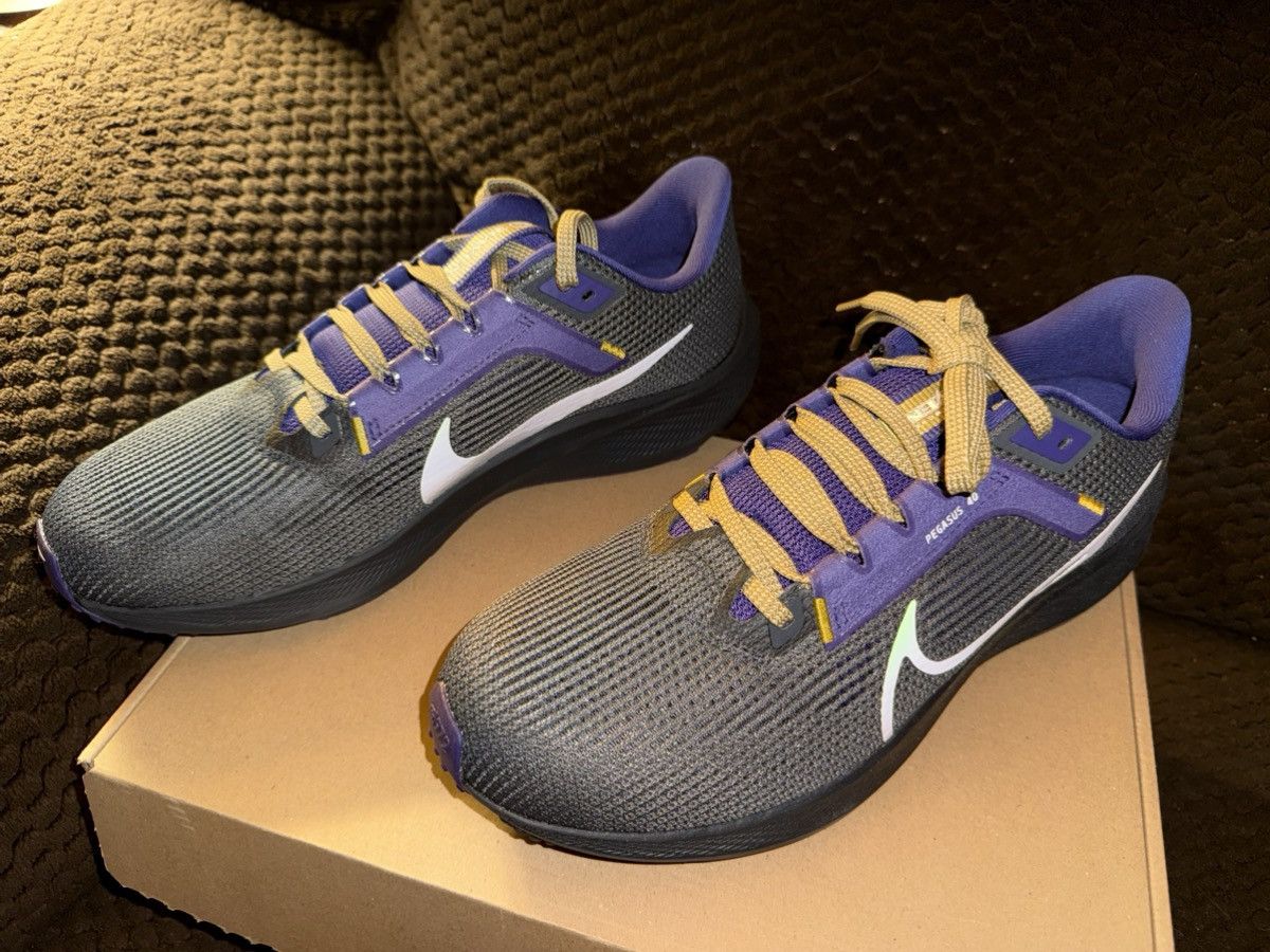 Nike Nike Air Zoom Pegasus 40 NFL “Baltimore Ravens” New in Box! Size US 9.5 / EU 42-43 - 7 Thumbnail