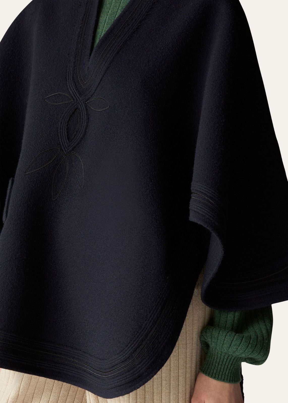 Loro Piana o1srvl11e0824 Size: OS / Lia Embroidered Cape in Dark Purple Size ONE SIZE - 2 Thumbnail