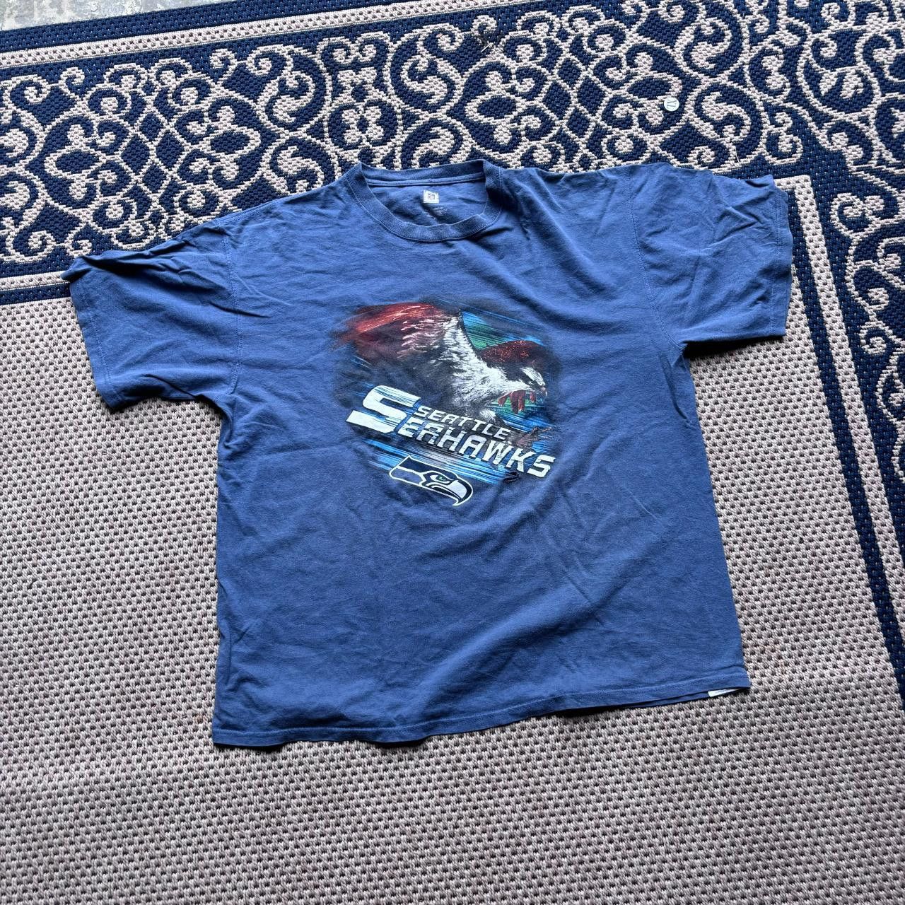 Russell Athletic × Vintage Vintage Seattle Seahawks T-Shirt Size US XL / EU 56 / 4 - 1 Thumbnail