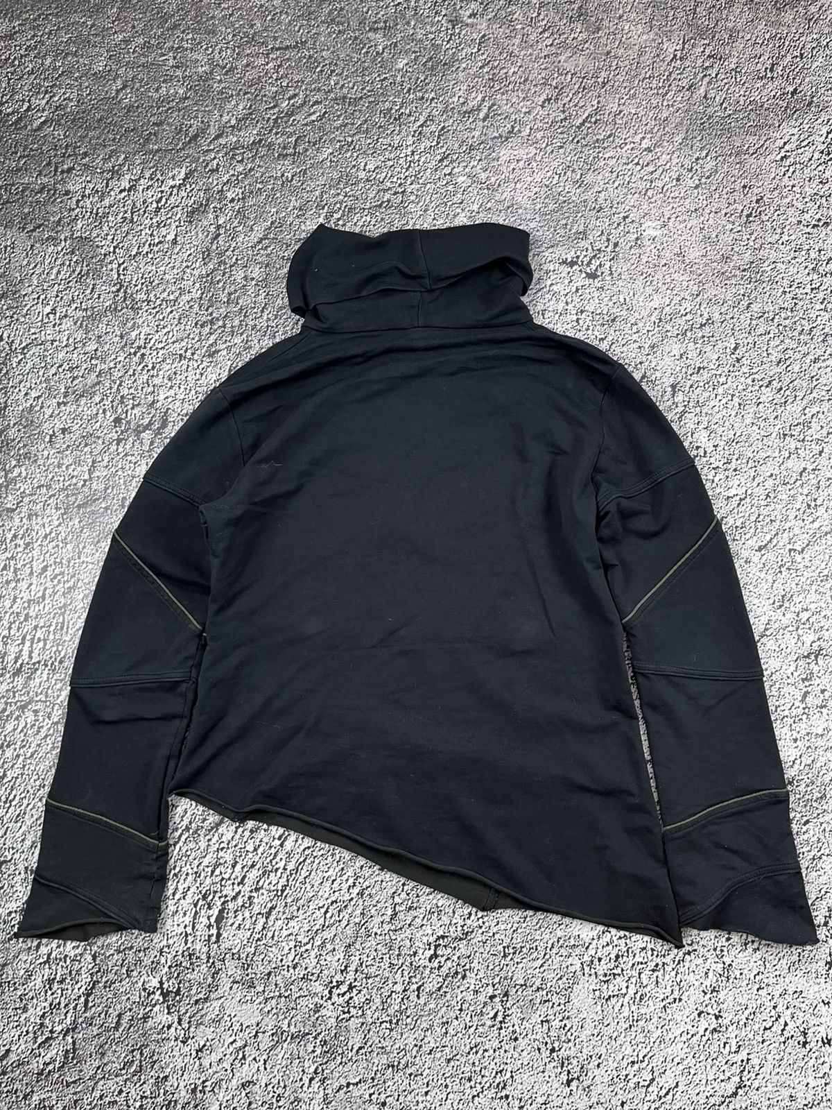 Japanese Brand VINTAGE 90S ASYMMETRIC AVANTGARDE TURTLENECK Size XL / US 12-14 / IT 48-50 - 4 Thumbnail