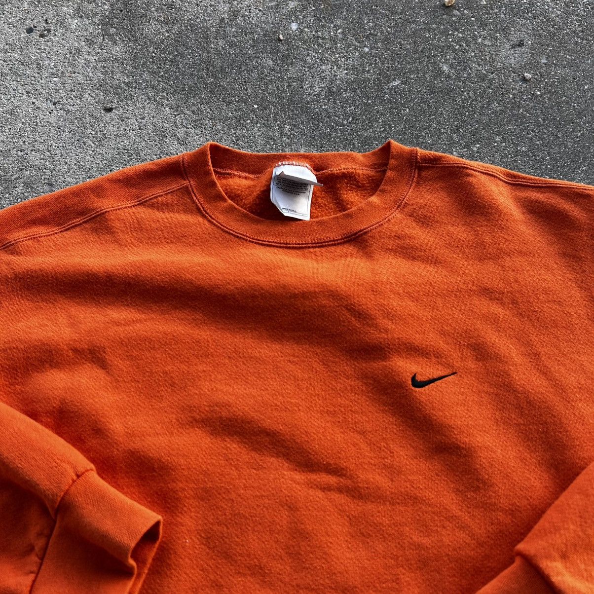 Vintage 2000 nike orange swoosh sweatshirt Size US L / EU 52-54 / 3 - 3 Thumbnail