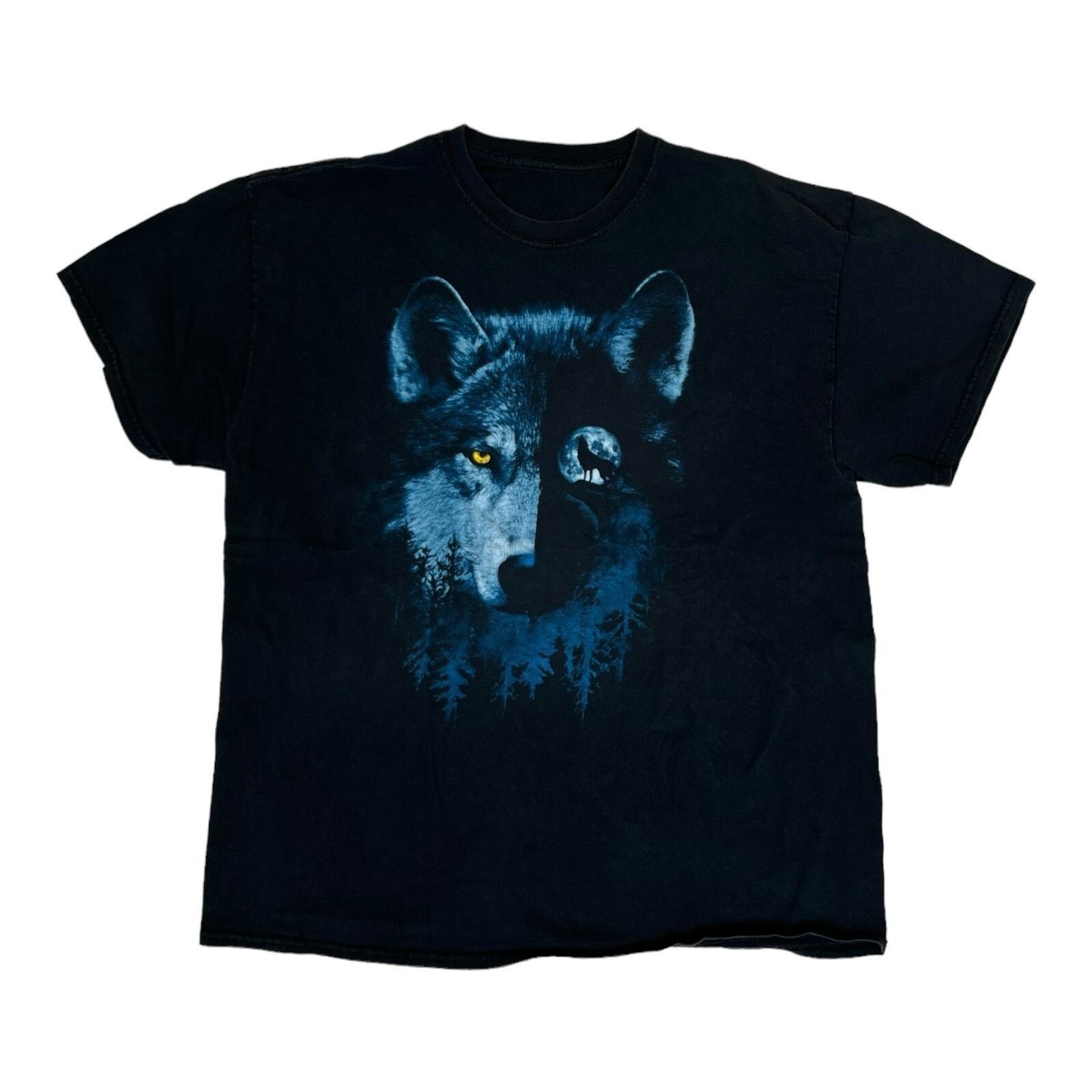 Other Vintage Wolf T-Shirt Size XL Half Face Moon Howling Black Fo Size US XL / EU 56 / 4 - 1 Thumbnail