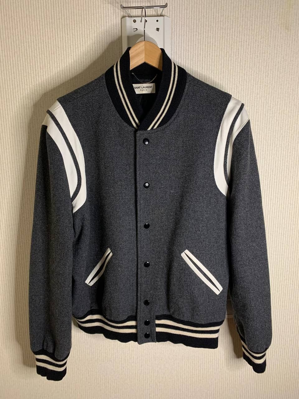 Saint Laurent Paris FW17 Teddy Bomber Size US L / EU 52-54 / 3 - 1 Thumbnail