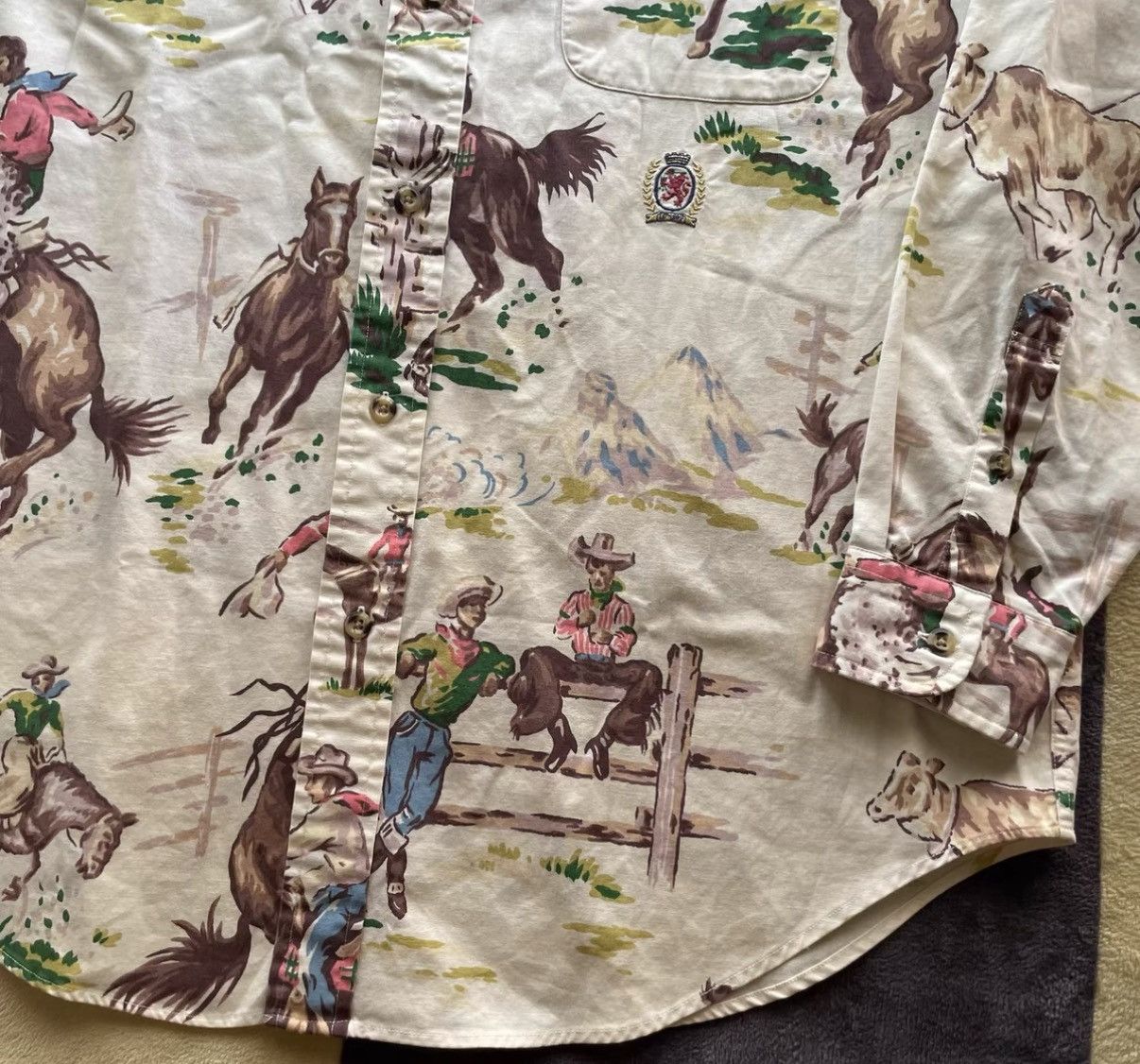 Tommy Hilfiger Tommy Hilfiger Western Ranch Print Shirt K22 Size US M / EU 48-50 / 2 - 4 Thumbnail