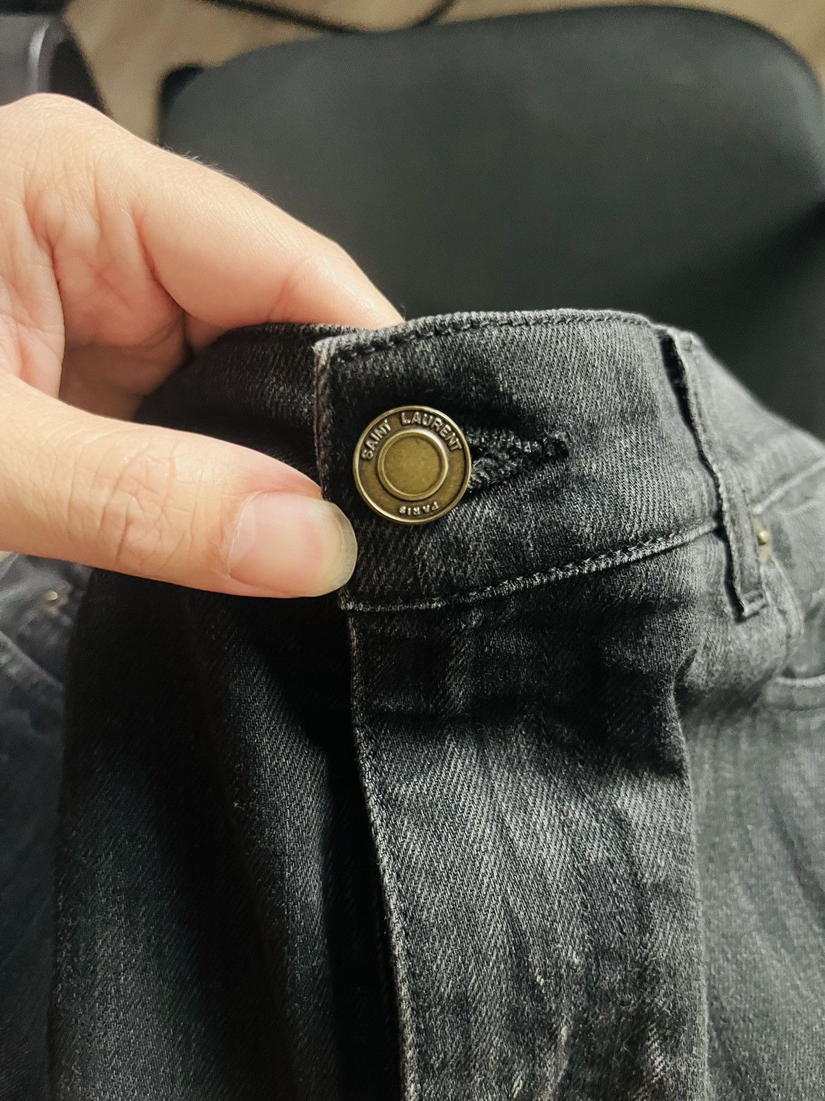 Saint Laurent Paris Saint Laurent Distressed skinny jeans Size US 34 / EU 50 - 6 Thumbnail