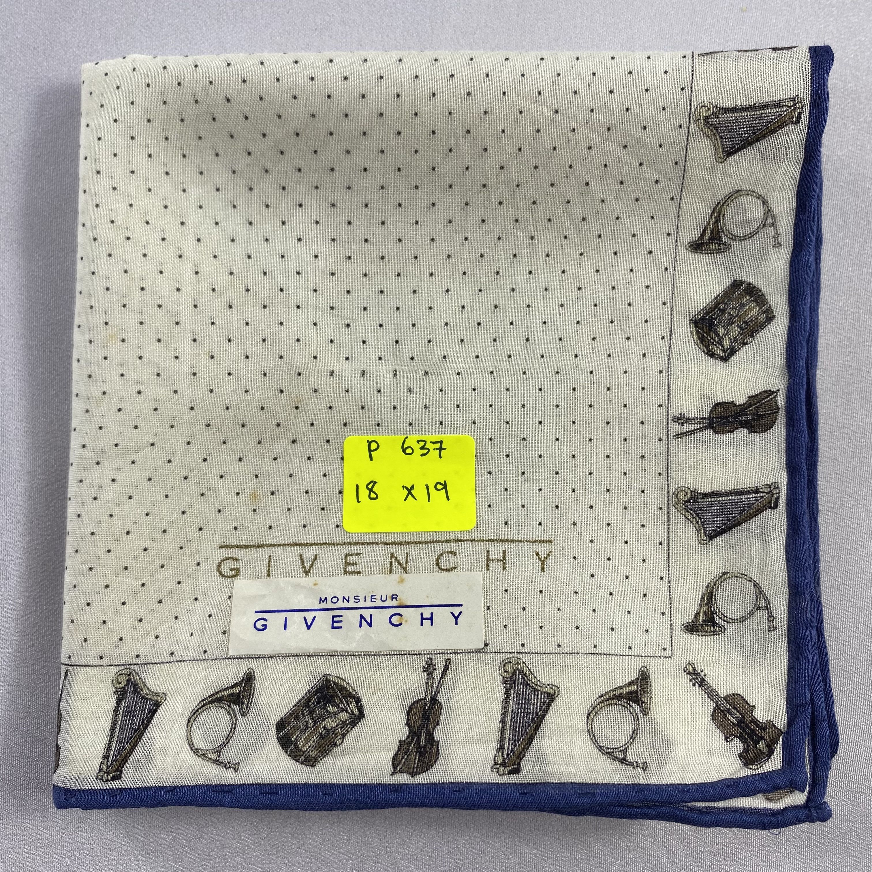 Vintage NWT Givenchy Bandana/ Handkerchief / Neckerchief-P637 Size ONE SIZE - 5 Thumbnail
