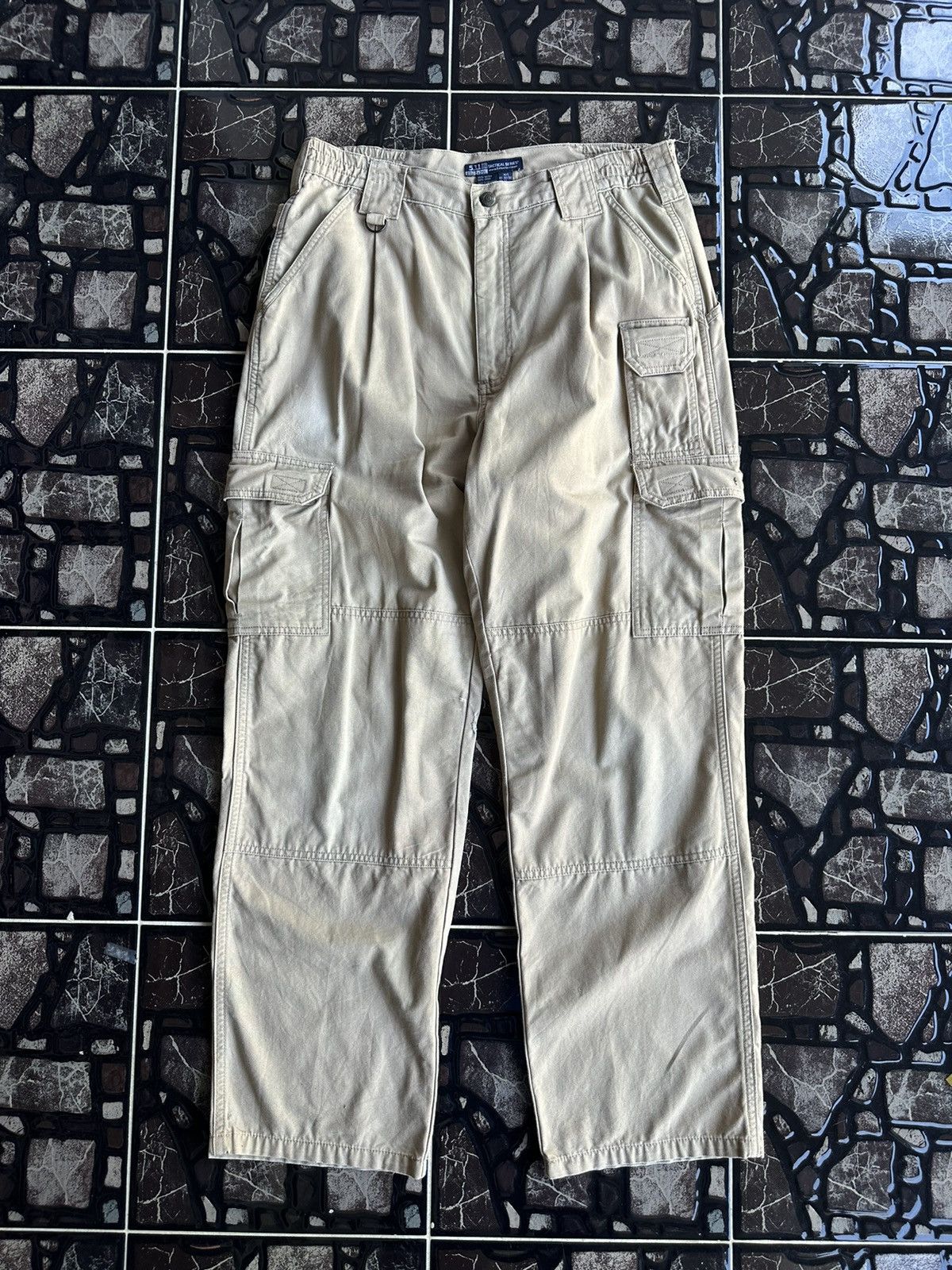 5.11 × Voodoo Tactical 5.11 Tactical Cargo Outdoor Baggy Pant D159 Size US 32 / EU 48 - 1 Thumbnail