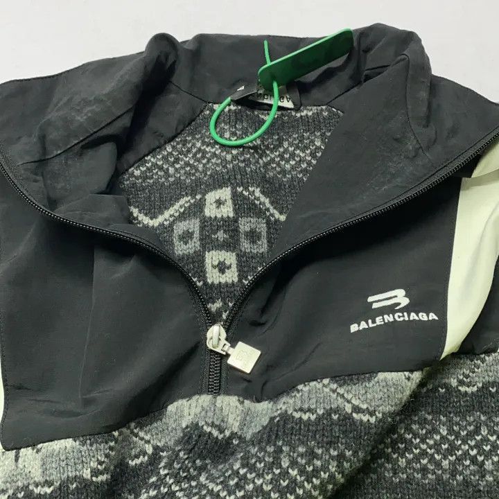 Balenciaga Balenciaga Colorful Zippered Long Sleeve Sweater 0079-2507 Size US XS / EU 42 / 0 - 5 Thumbnail