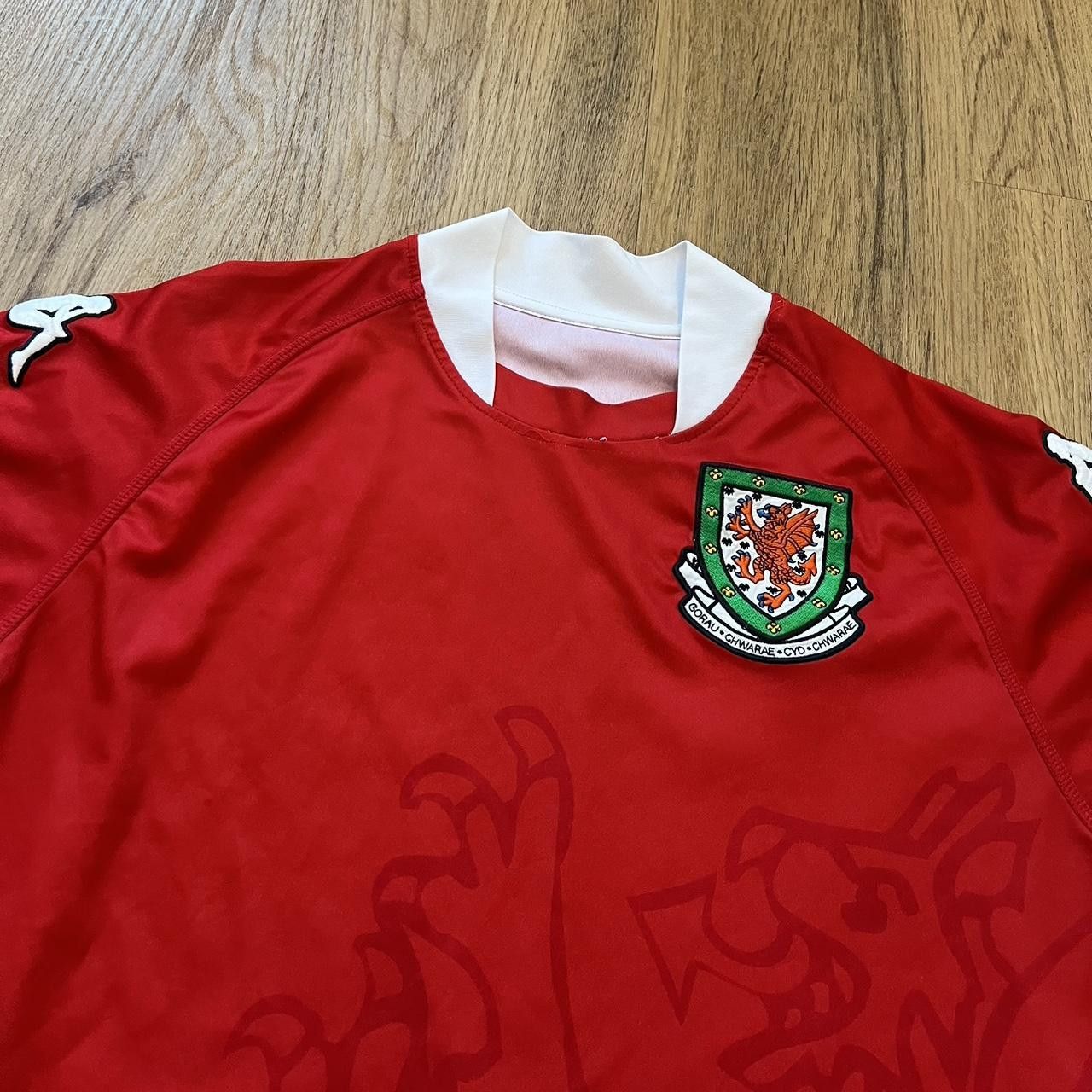 Kappa Wales home football shirt 2008-09 red and white Size US M / EU 48-50 / 2 - 3 Thumbnail