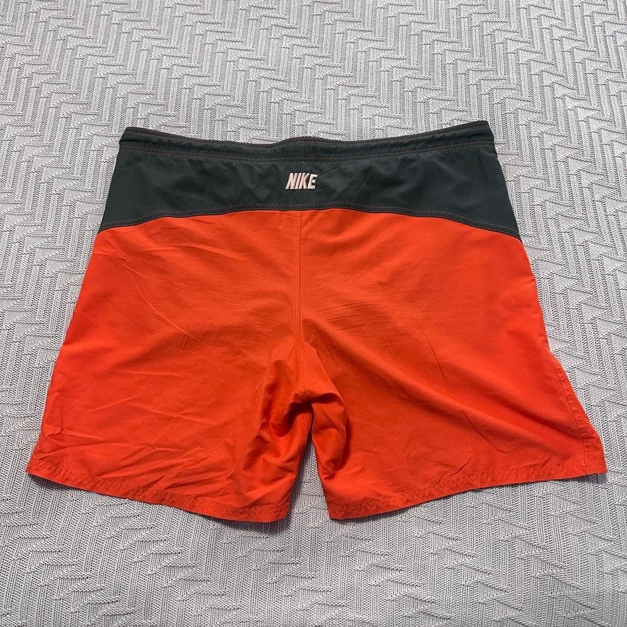 Nike Nike orange swim trunk size XL Size US 38 / EU 54 - 2 Thumbnail