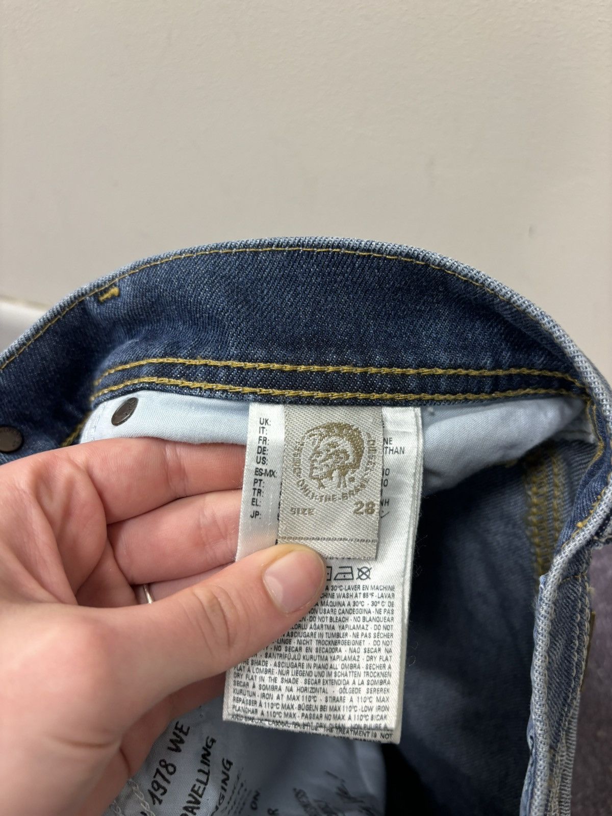 Diesel Diesel Tepphar NWT Slim Carrot Ripped Blue Denim Jeans Size US 28 / EU 44 - 13 Thumbnail