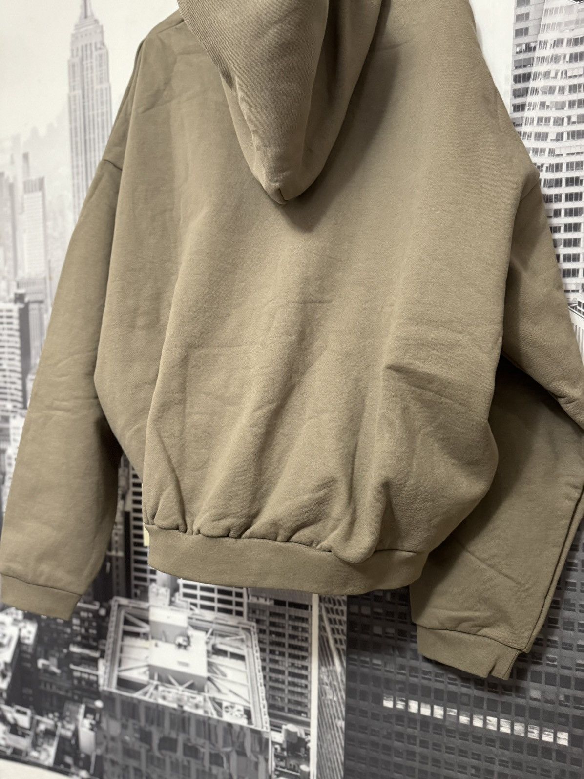 Fear of God Fear of God Essentials Heavy Fleece Hoodie Military SZ M 🔥 Size US M / EU 48-50 / 2 - 9 Thumbnail