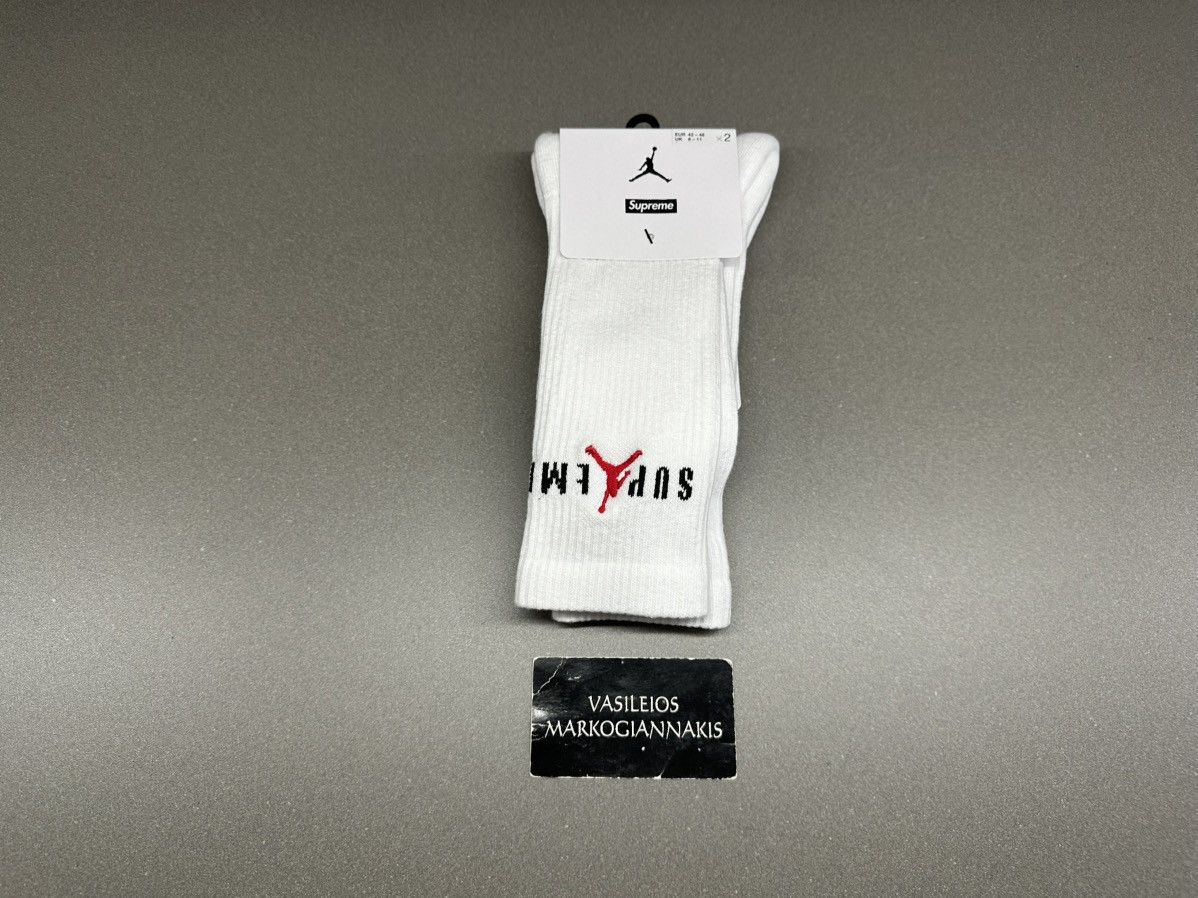 Jordan Brand × Supreme Supreme Jordan Crew Socks White Size ONE SIZE - 1 Thumbnail