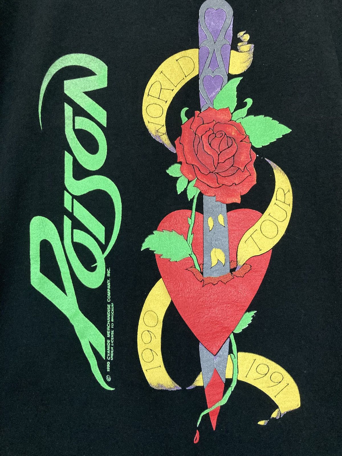 Fruit Of The Loom POISON FLESH & BLOOD PIRATE RADIO SHIRT WORLD TOUR 1990 1991 Size US L / EU 52-54 / 3 - 3 Thumbnail