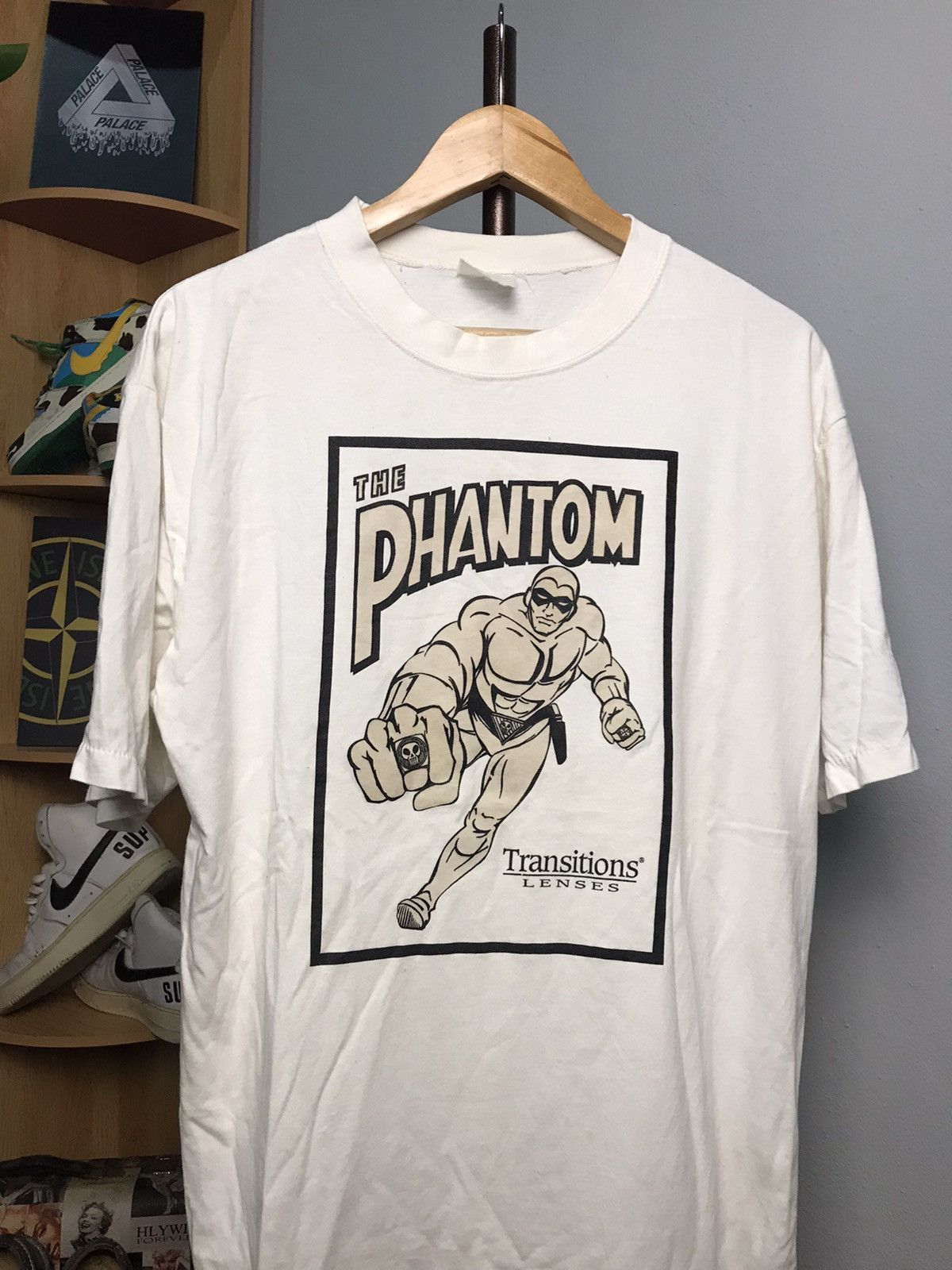 DC Comics × Vintage The Phantom Size US M / EU 48-50 / 2 - 2 Thumbnail