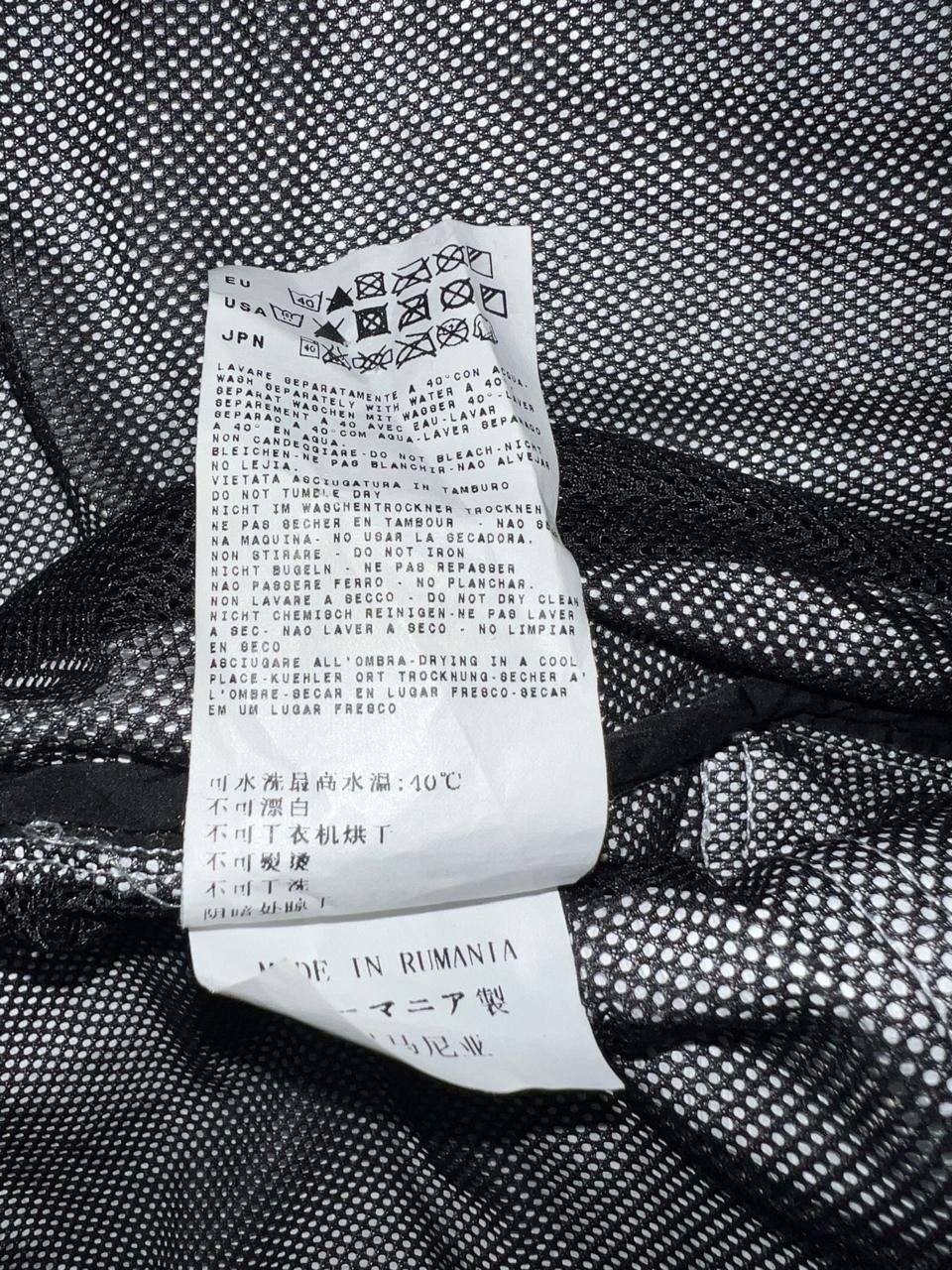 Stone Island Stone island Rare 09 Tyvek Shield Mesh multipocket jacket Size US L / EU 52-54 / 3 - 10 Thumbnail