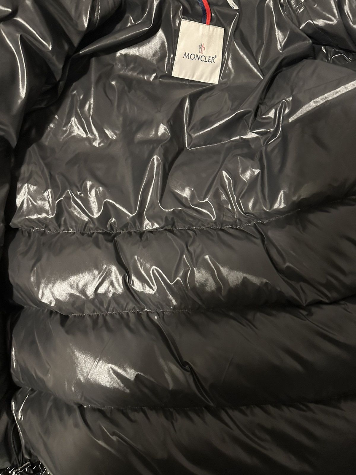 Moncler Brand new Moncler maya size 3 Size US M / EU 48-50 / 2 - 7 Thumbnail