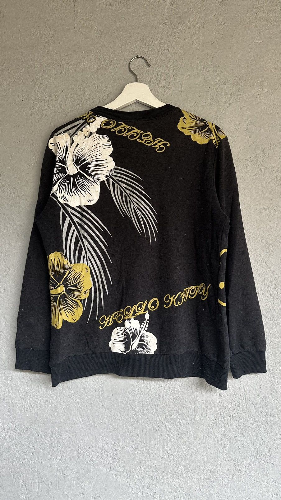 Japanese Brand Hello ketty flower souvenirs crewneck Size US M / EU 48-50 / 2 - 2 Thumbnail