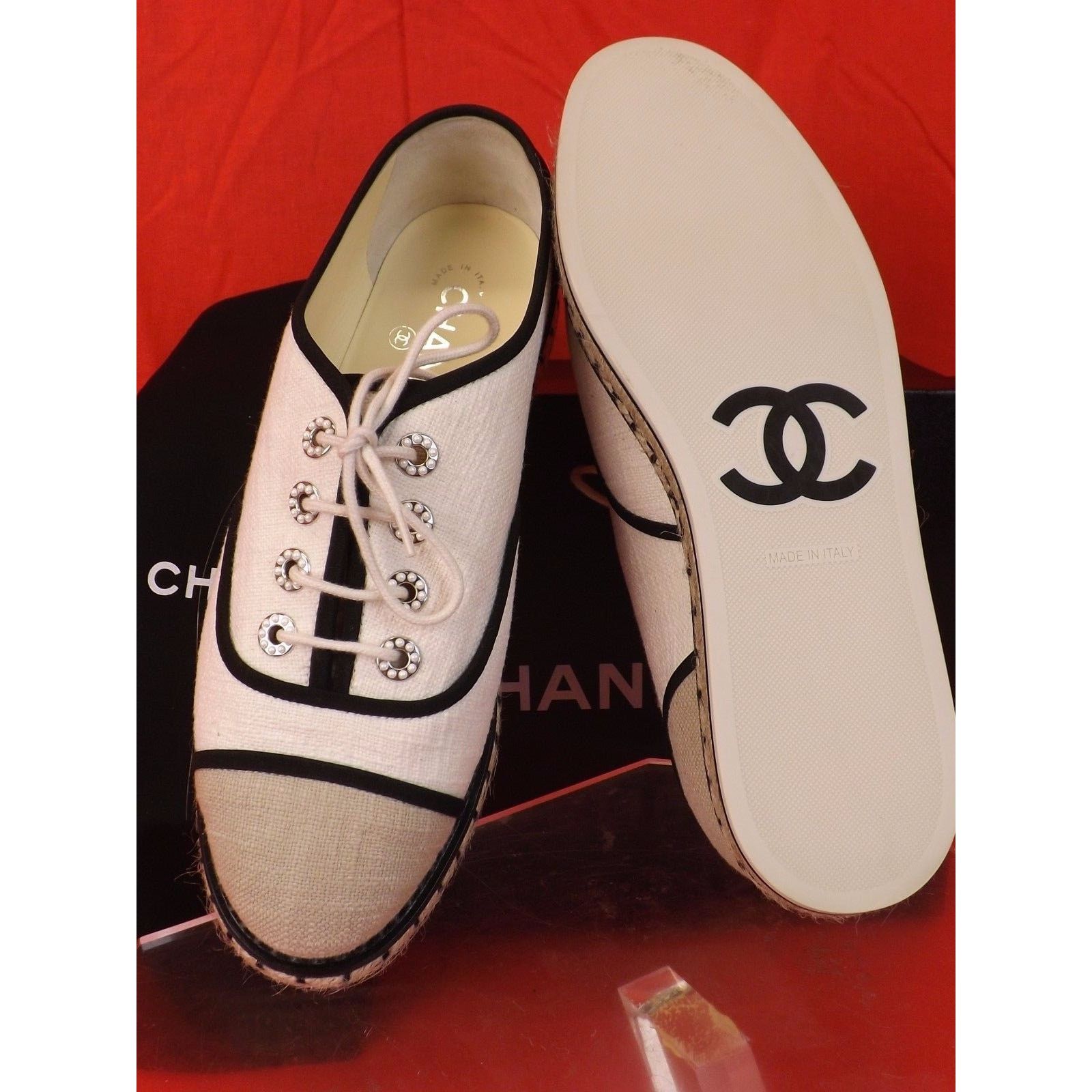 Chanel CHANEL BEIGE CANVAS PEARLS CC ESPADRILLE FLAT OXFORDS 39.5 Size US 9.5 / IT 39.5 - 8 Thumbnail