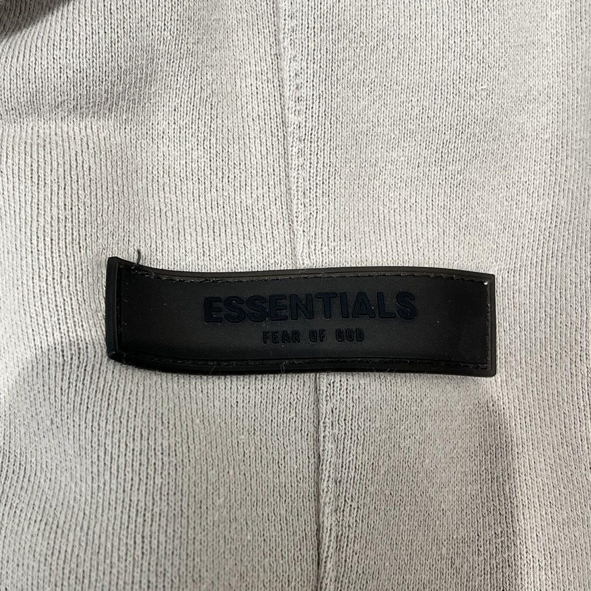 Essentials × Fear of God Fear Of God Essentials Sweatpants Beige Size US 34 / EU 50 - 4 Thumbnail
