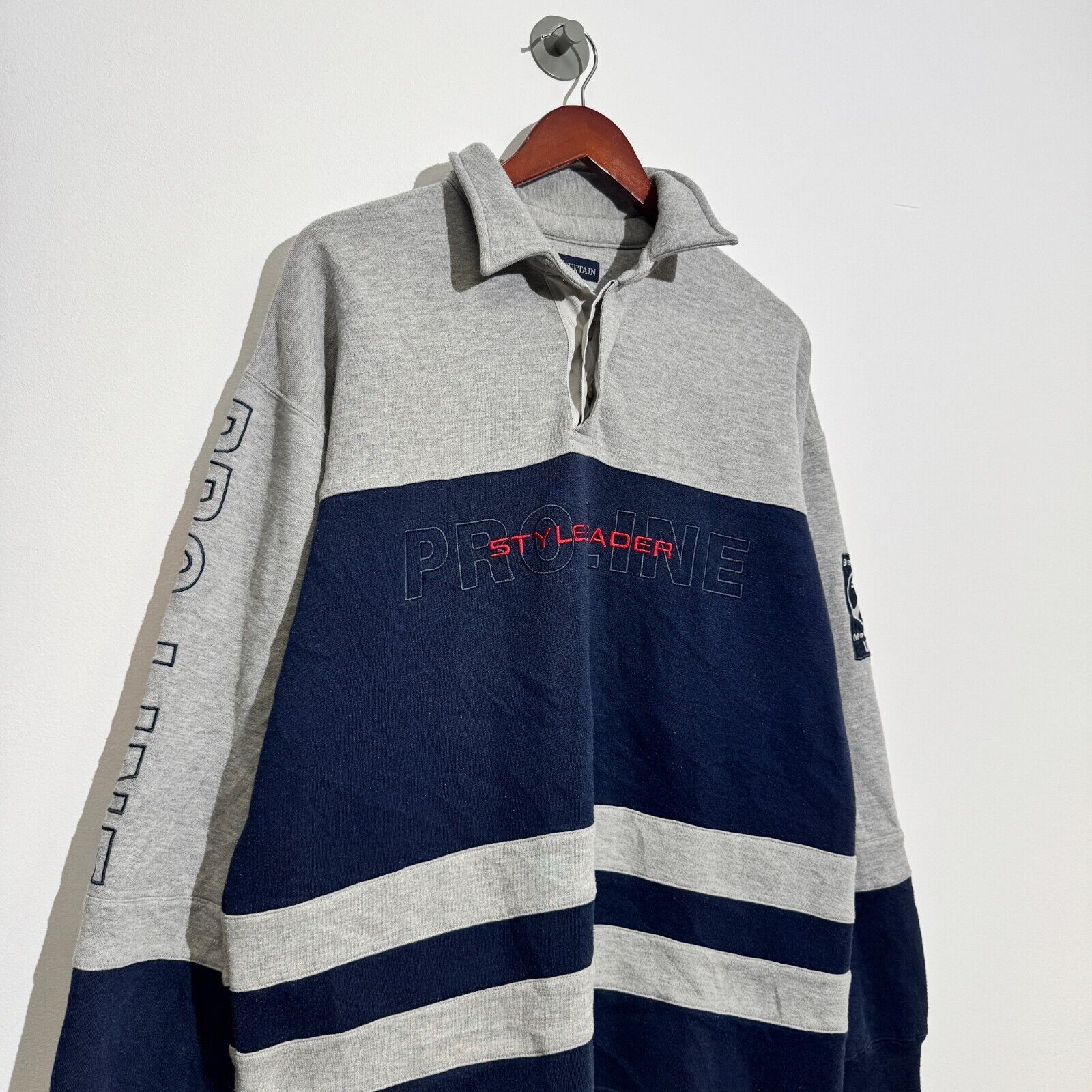 Vintage Vintage Unisex Gray Navy Blue Cotton Sweatshirt Size L Size US L / EU 52-54 / 3 - 4 Thumbnail