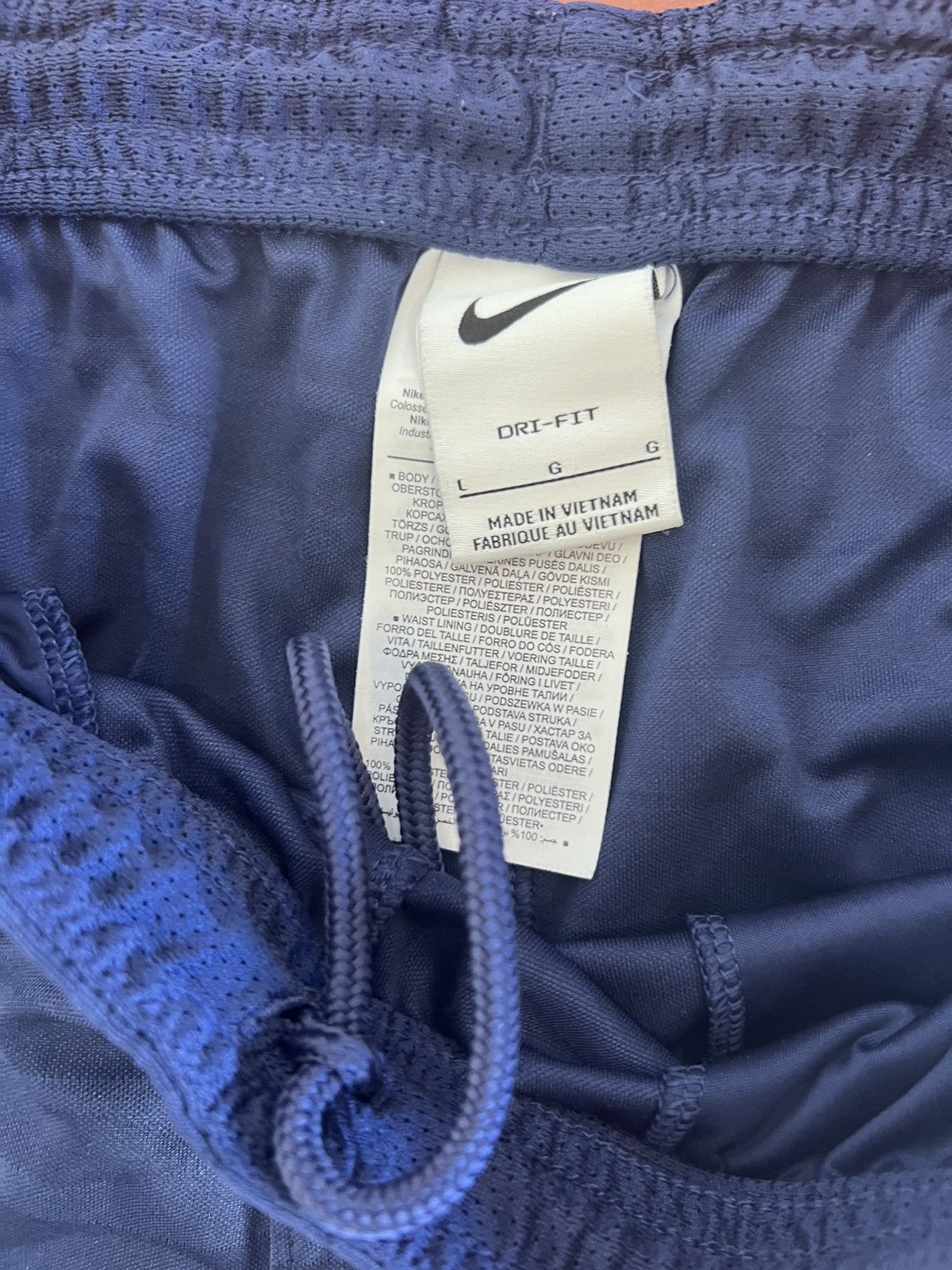 Nike 2021/22 Nike Tottenham Football Shorts Jersey Men’s Size L Size US 33 - 4 Thumbnail