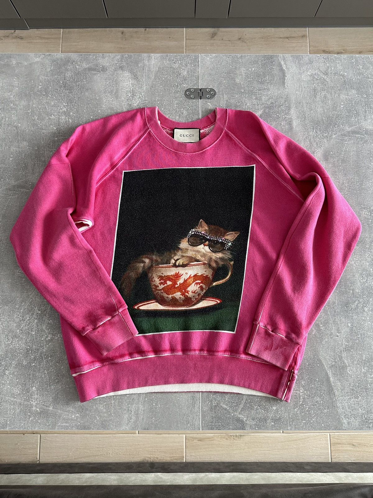 image of Gucci Ignasi Monreal Print Pink Cat Teacup Sweatshirt 2018, Men's (Size Medium)