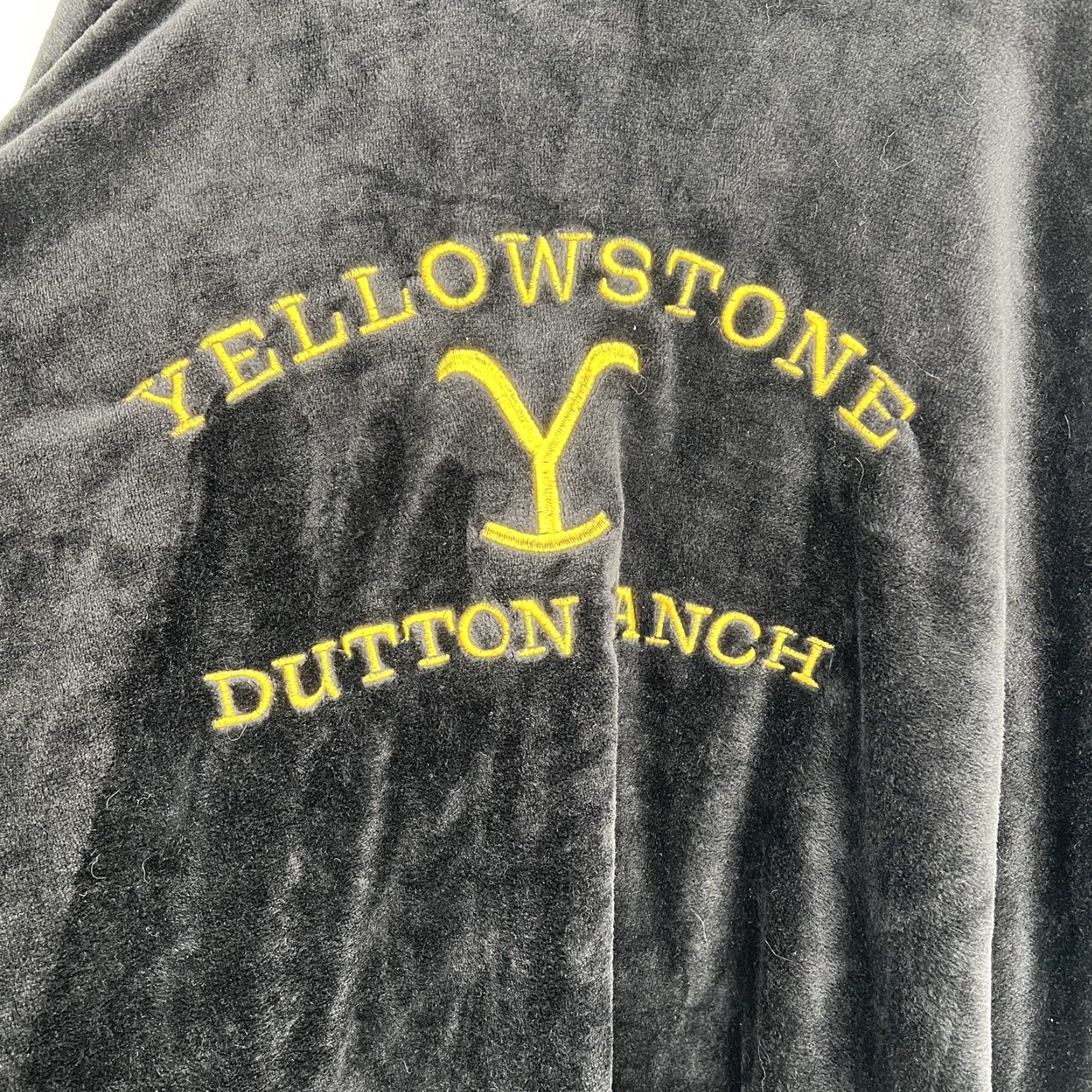 Vintage Yellowstone Dutton Ranch Blanket Hoodie One Size Pockets Size ONE SIZE - 2 Thumbnail