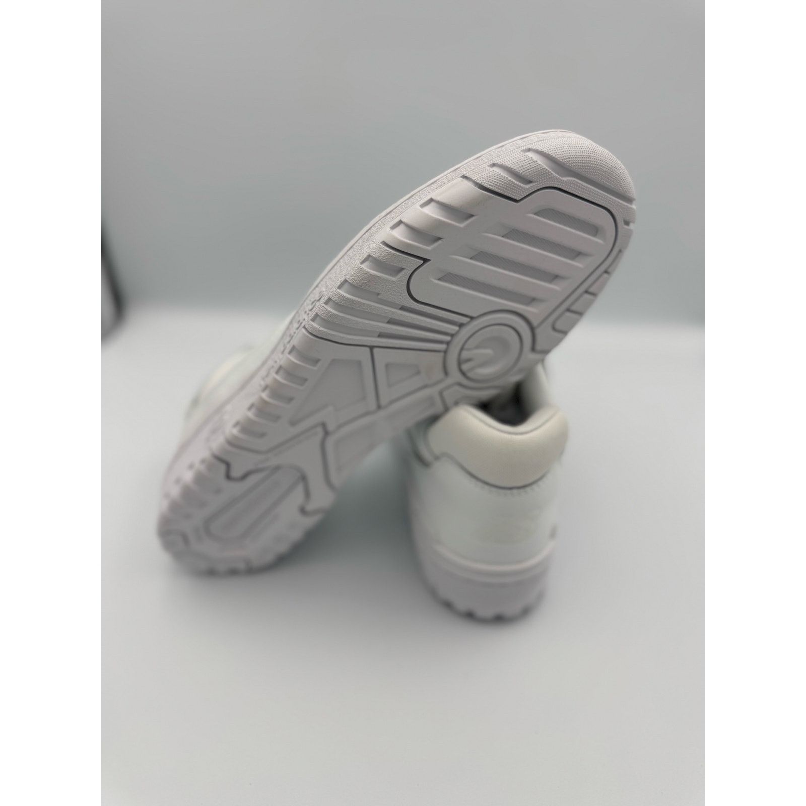 New Balance New Balance 550 Triple White NB550WWW Sz 10 Size ONE SIZE - 6 Thumbnail